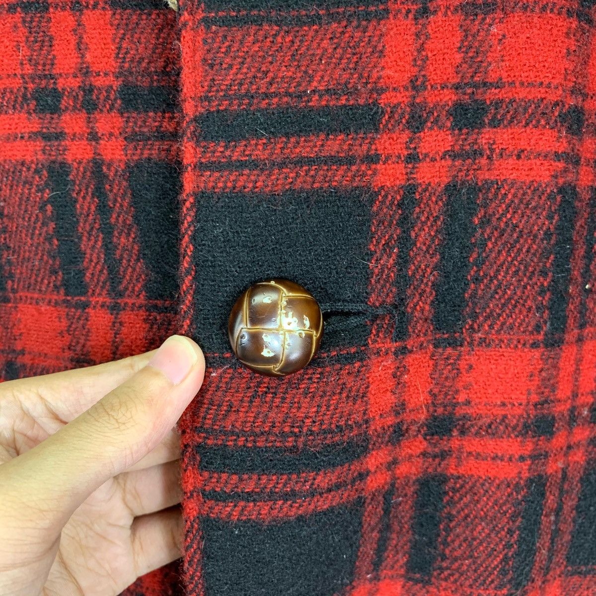 Levi's × Vintage Vintage Levi’s Tartan Sherpa Button Jacket Size US M / EU 48-50 / 2 - 8 Thumbnail