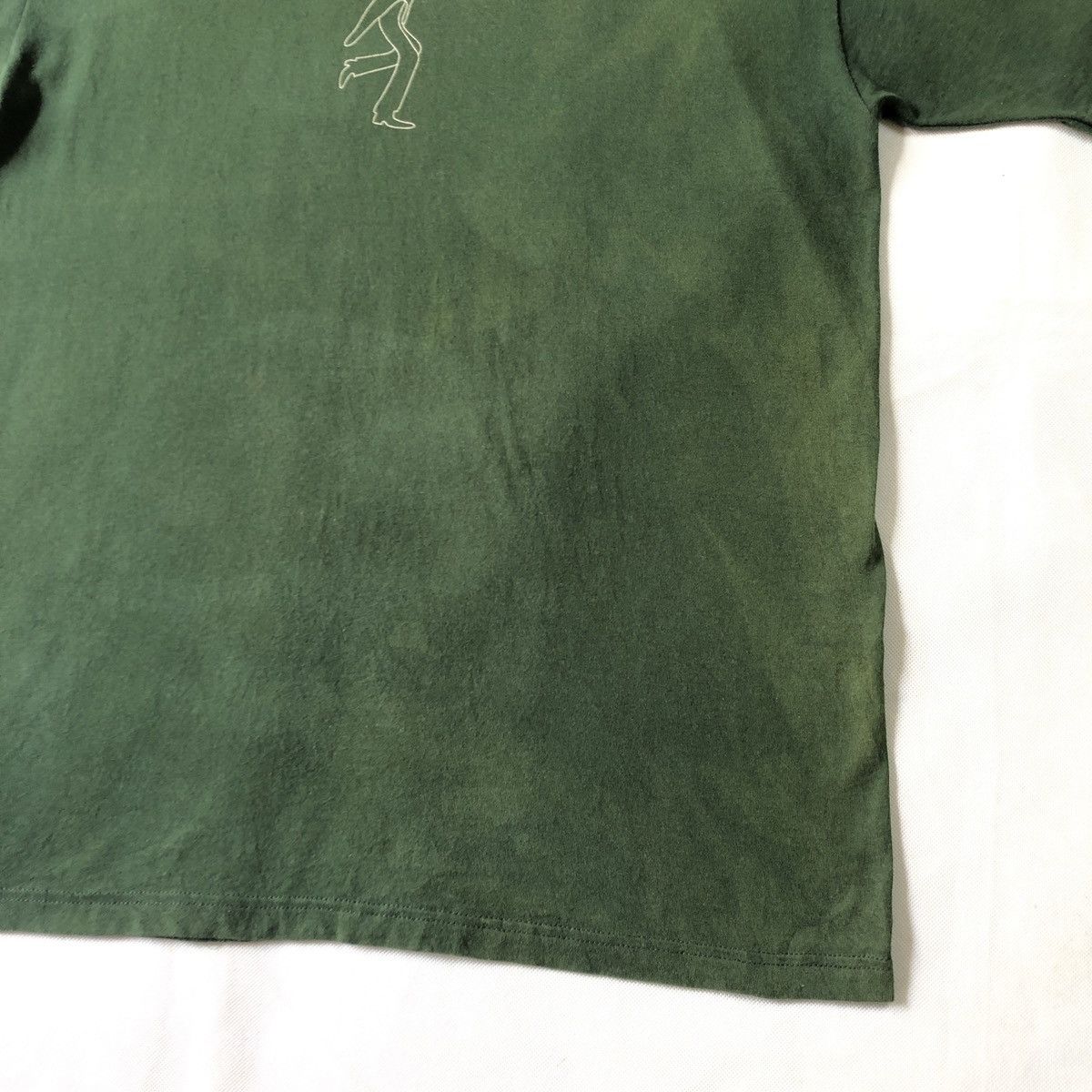 Band Tees × Vintage Rare!! Vintage The Beatles Old Man With Apple Art Tshirt Size US L / EU 52-54 / 3 - 4 Thumbnail