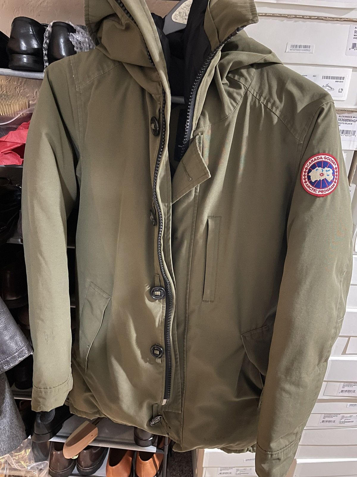 Canada Goose Canada Goose Chateau Parka size S Military Green With Fur Size US S / EU 44-46 / 1 - 4 Thumbnail