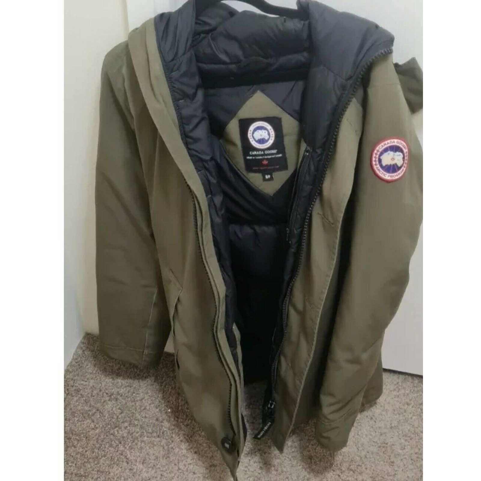 Canada Goose Canada Goose Chateau Parka size S Military Green With Fur Size US S / EU 44-46 / 1 - 5 Thumbnail