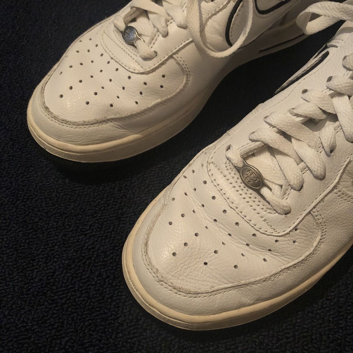 Nike Rare Vintage Nike X Fat Joe Air Force 1 White | White-Black Size US 7.5 / EU 40-41 - 8 Thumbnail
