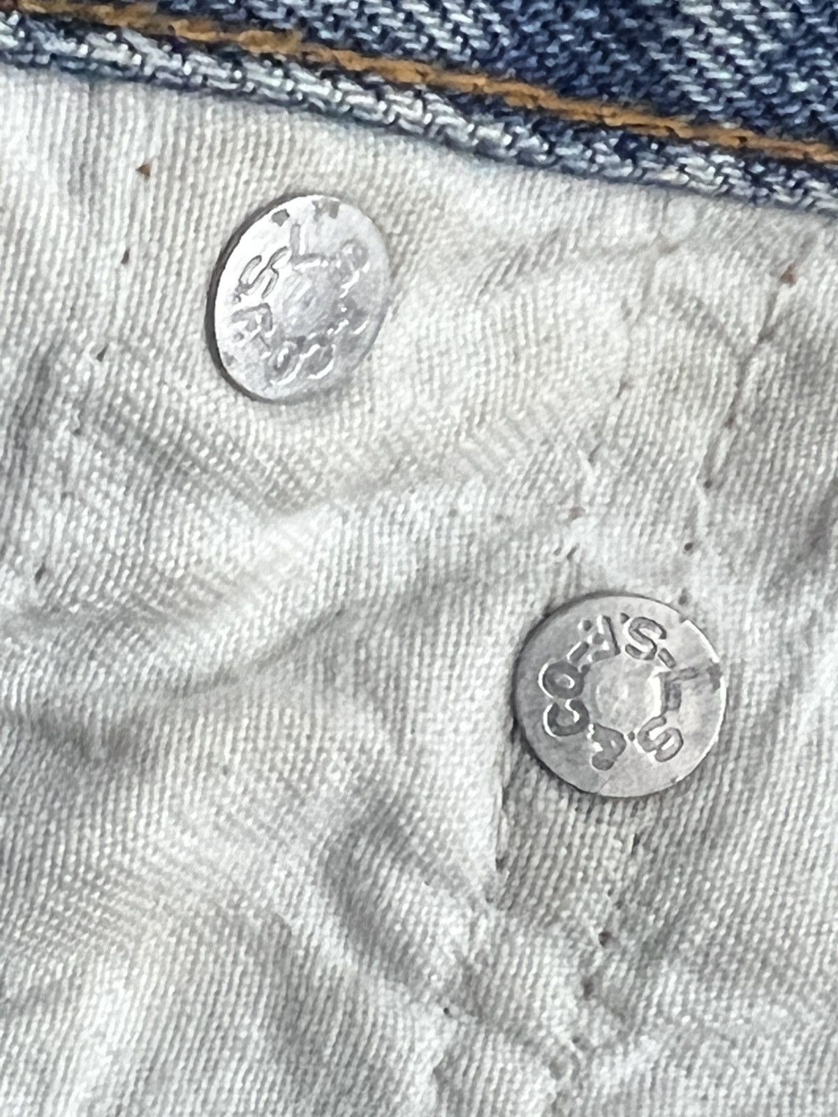 Levi's 1980s Levi's 501 Distressed Redline Selvedge #9 Rivet Denim Size US 31 - 15 Thumbnail