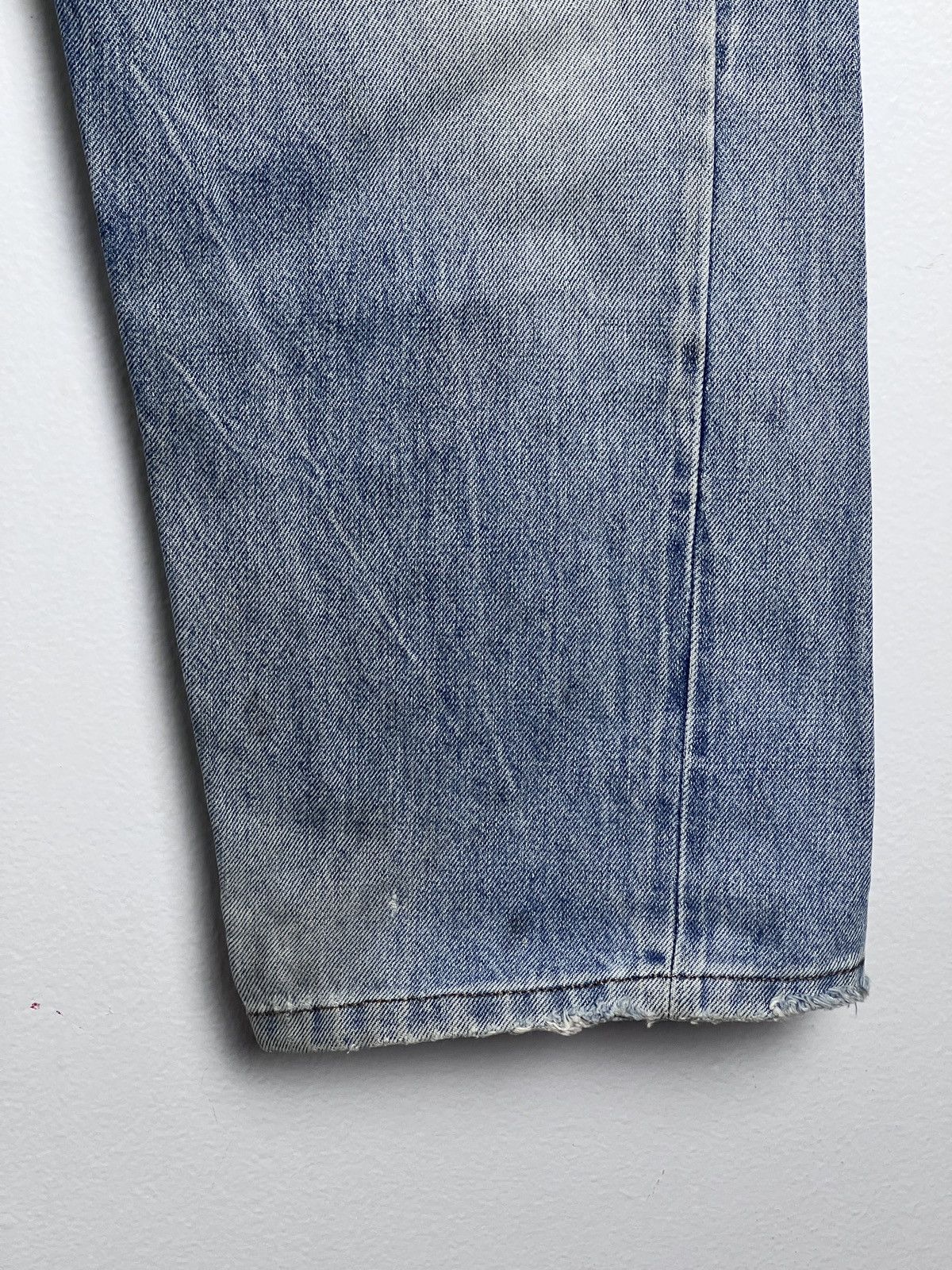 Levi's 1980s Levi's 501 Distressed Redline Selvedge #9 Rivet Denim Size US 31 - 6 Thumbnail