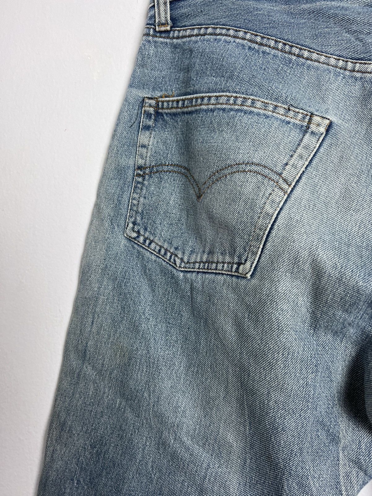Levi's 1980s Levi's 501 Distressed Redline Selvedge #9 Rivet Denim Size US 31 - 12 Thumbnail