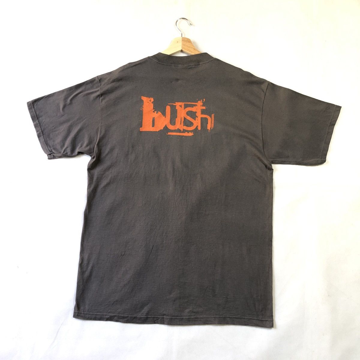 Band Tees × Vintage Rare!! Vintage Bush Razorblade Suitcase Tshirt Size US XL / EU 56 / 4 - 1 Thumbnail