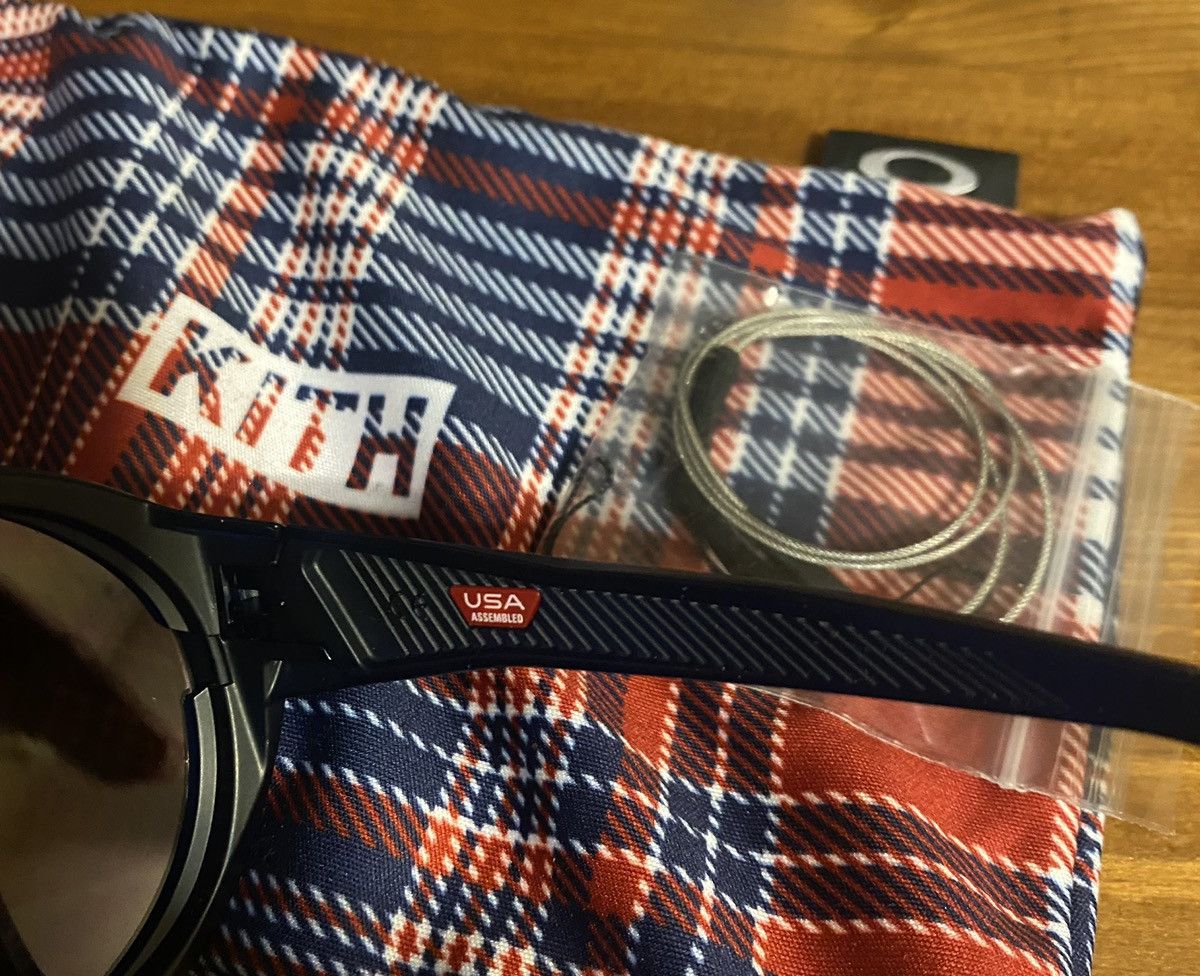 Kith × Oakley Kith X Oakley Clifden Sunglasses Size ONE SIZE - 4 Thumbnail