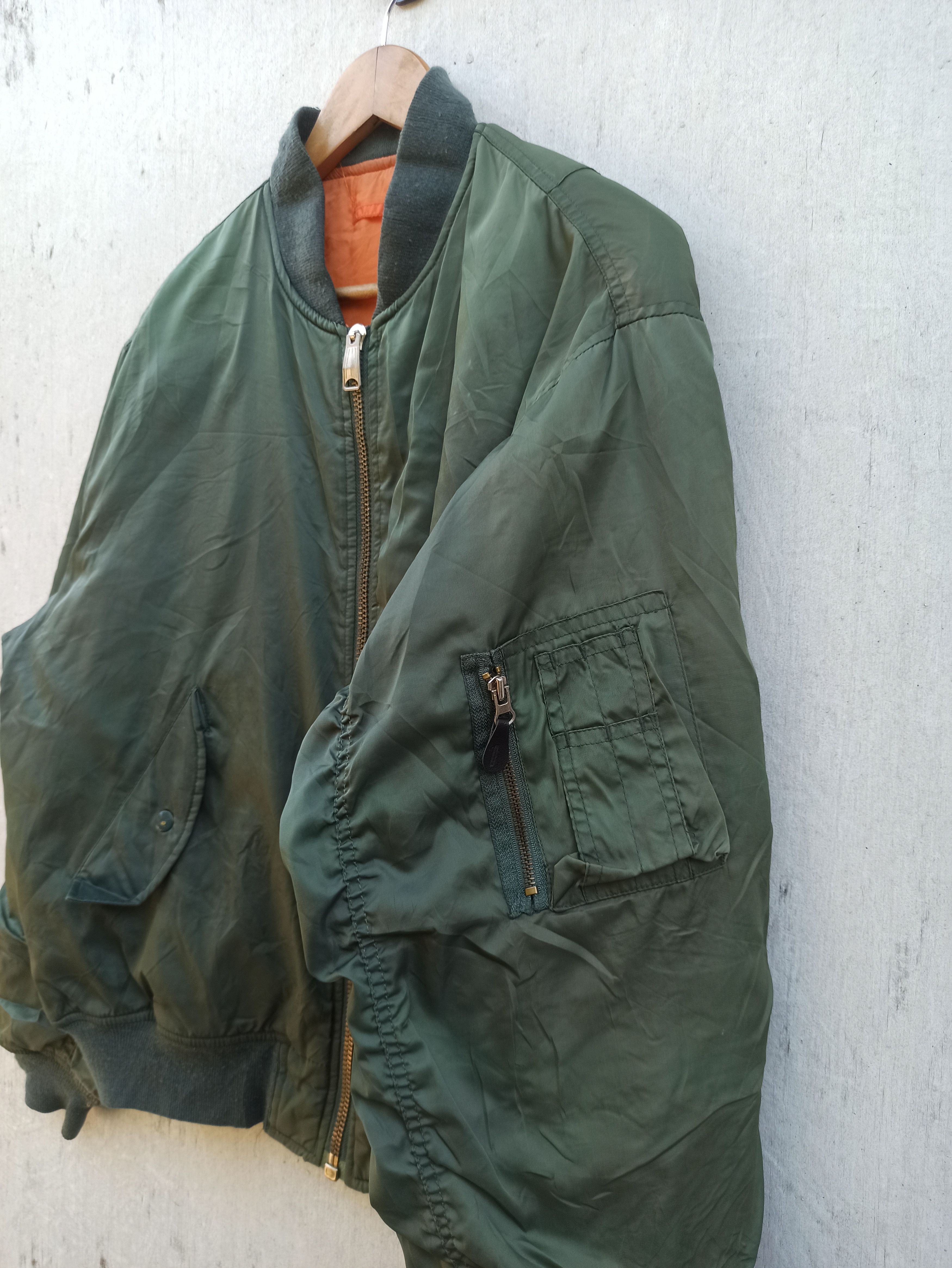 Vintage Bomber Jacket MA1 Army Reversible Orange Size US L / EU 52-54 / 3 - 5 Thumbnail