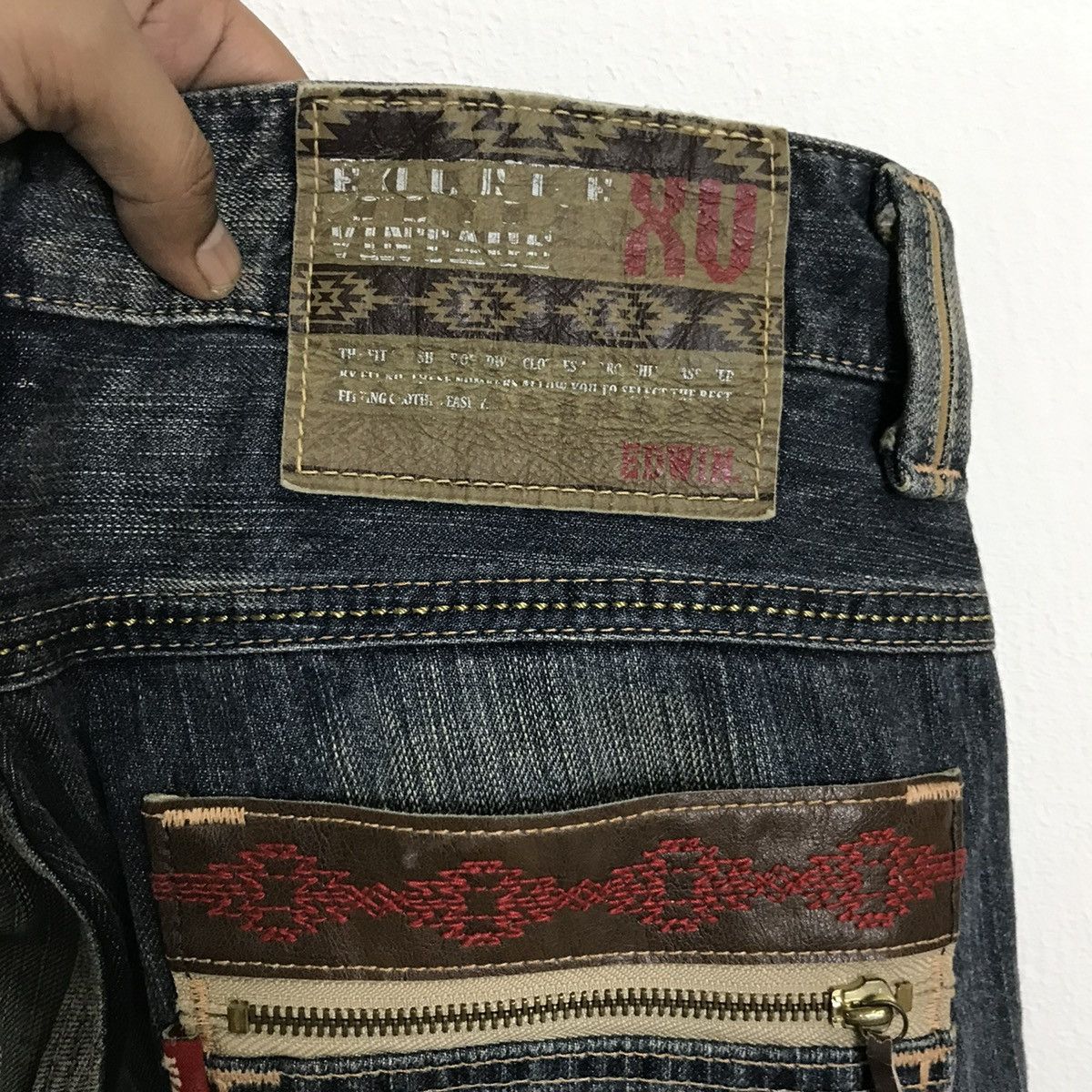 Edwin Vintage Edwin Motif Navajo Style Faded Denim Pants Size US 32 / EU 48 - 10 Thumbnail