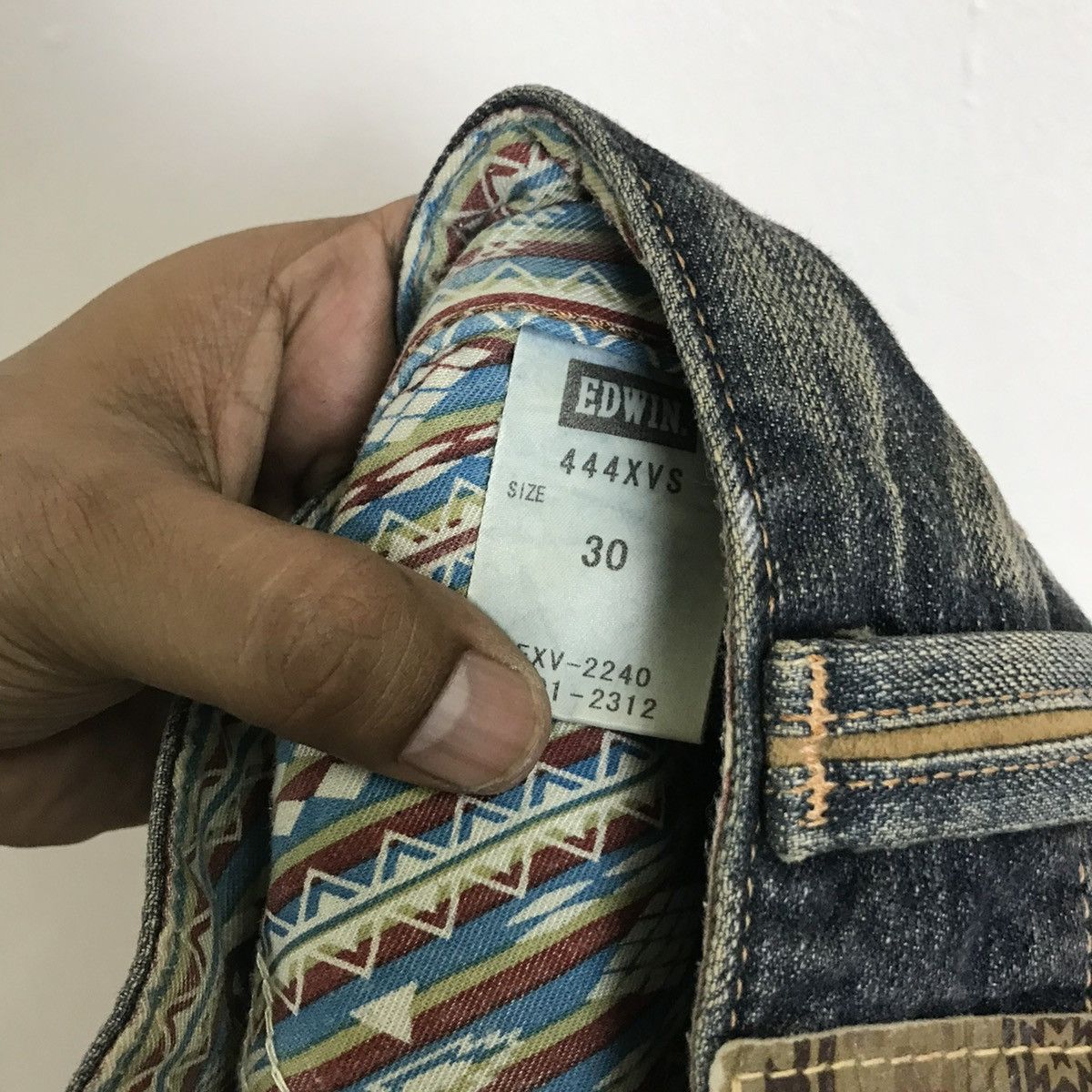 Edwin Vintage Edwin Motif Navajo Style Faded Denim Pants Size US 32 / EU 48 - 11 Thumbnail