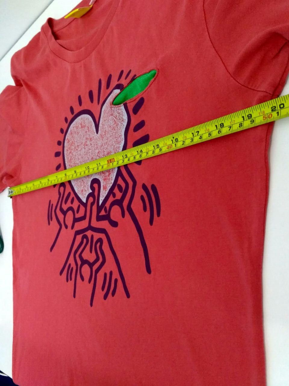 Andy Warhol × Keith Haring × Uniqlo Keith Haring x Uniqlo Pop art Love Size US M / EU 48-50 / 2 - 5 Thumbnail