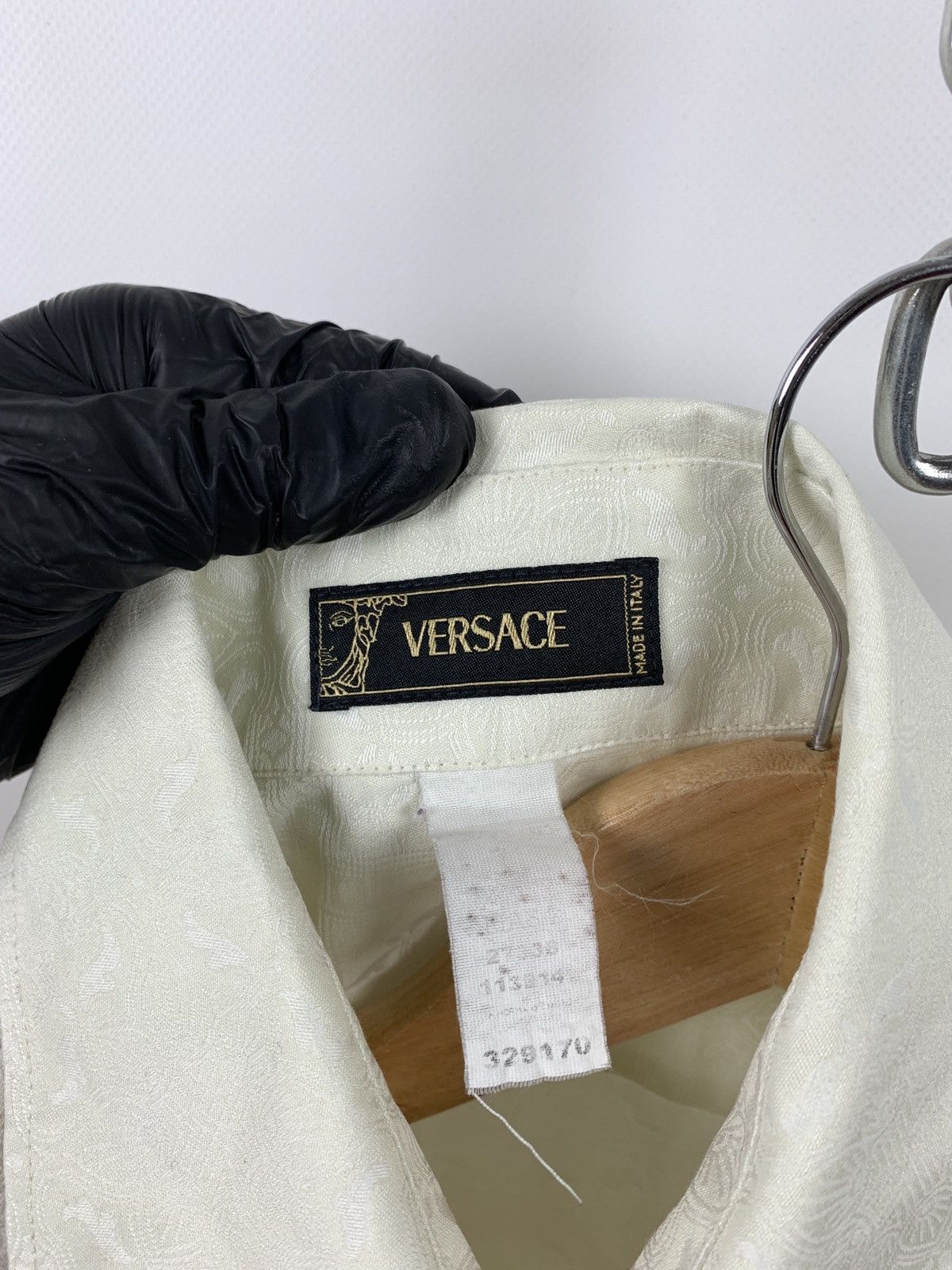Versace 90s Vintage Versace Monogram Button Up Long Sleeve Shirt Size US M / EU 48-50 / 2 - 16 Thumbnail