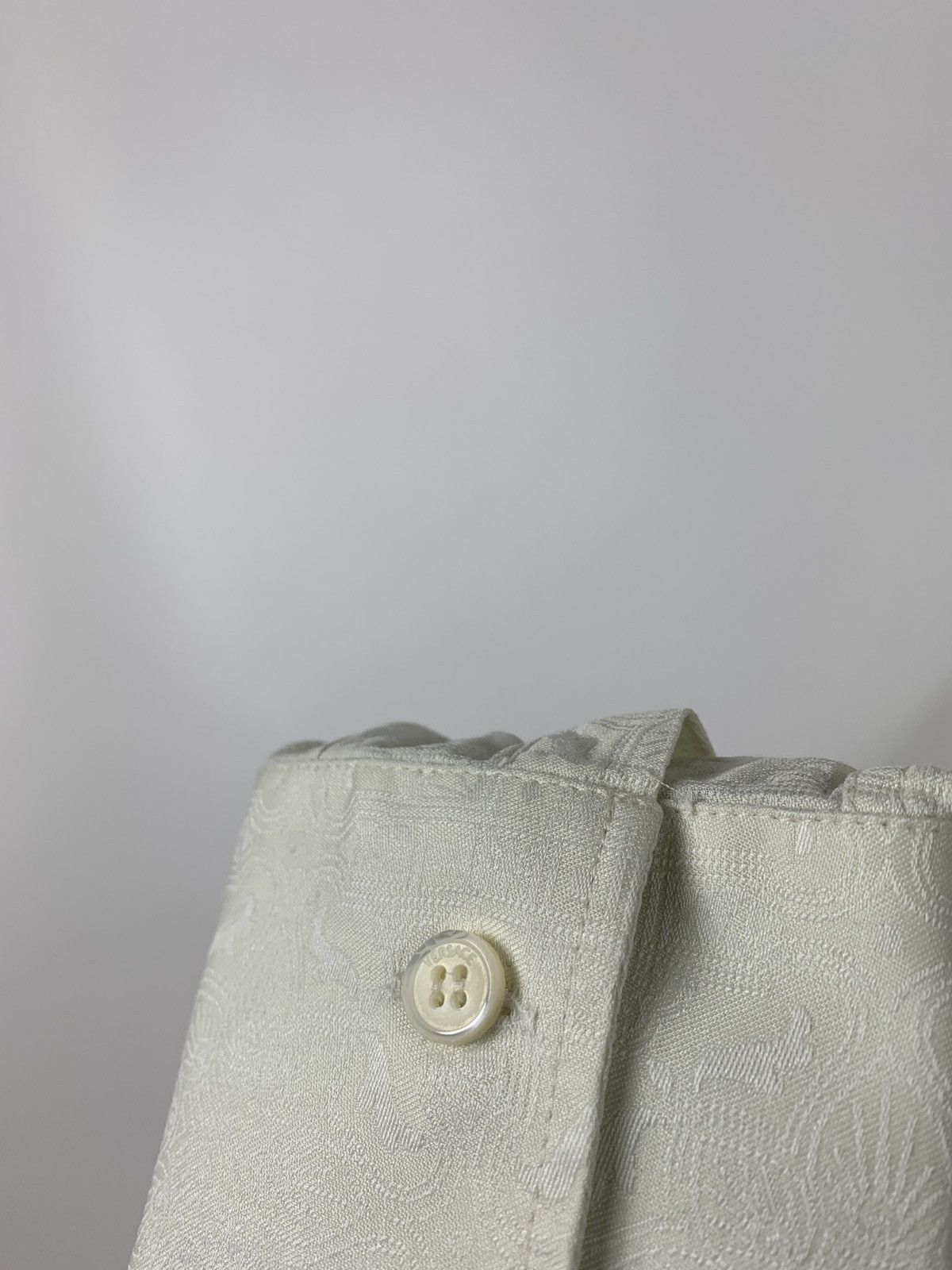 Versace 90s Vintage Versace Monogram Button Up Long Sleeve Shirt Size US M / EU 48-50 / 2 - 15 Thumbnail