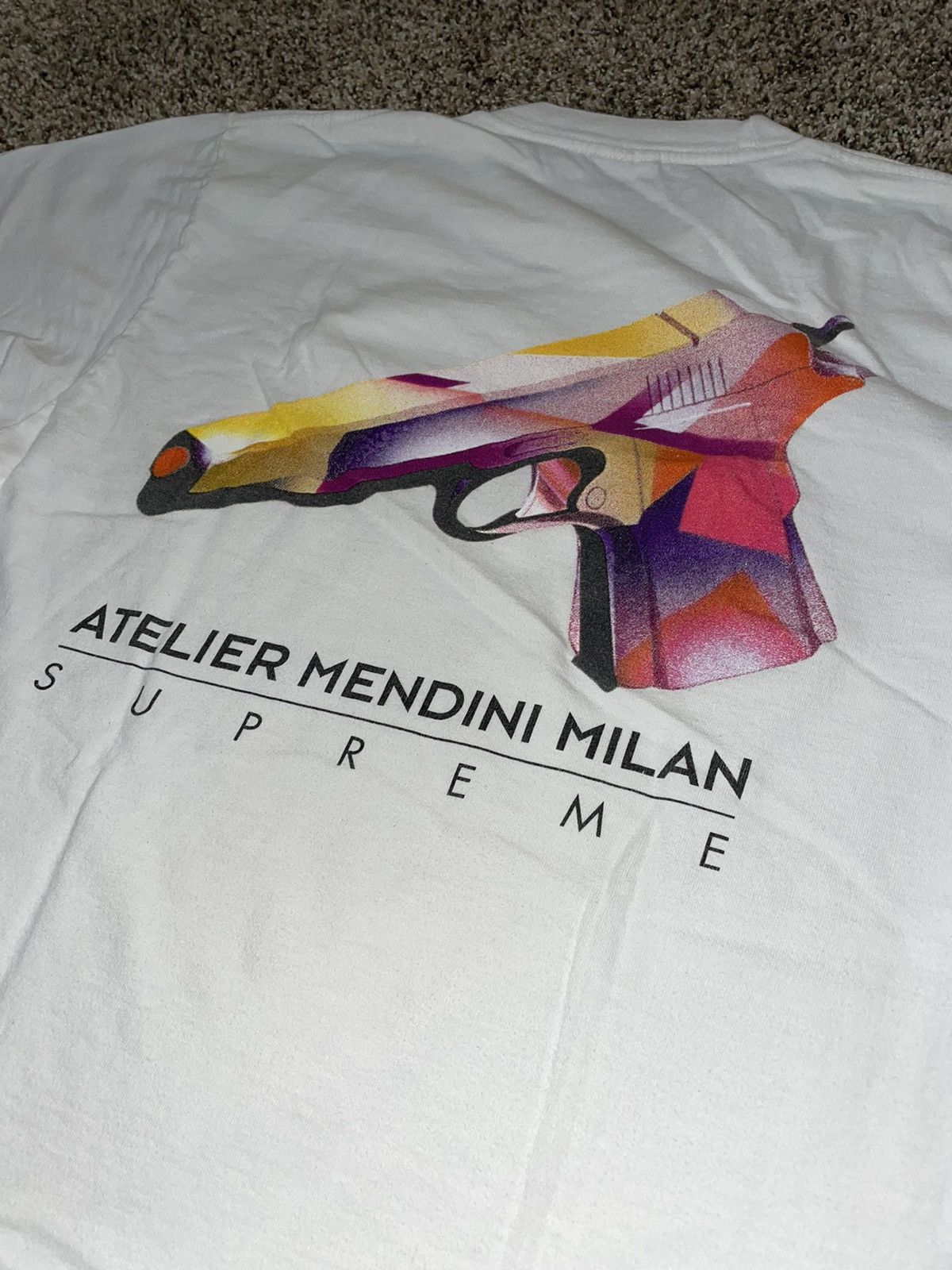 Supreme Supreme Mendini Gun Tee Size US M / EU 48-50 / 2 - 2 Thumbnail