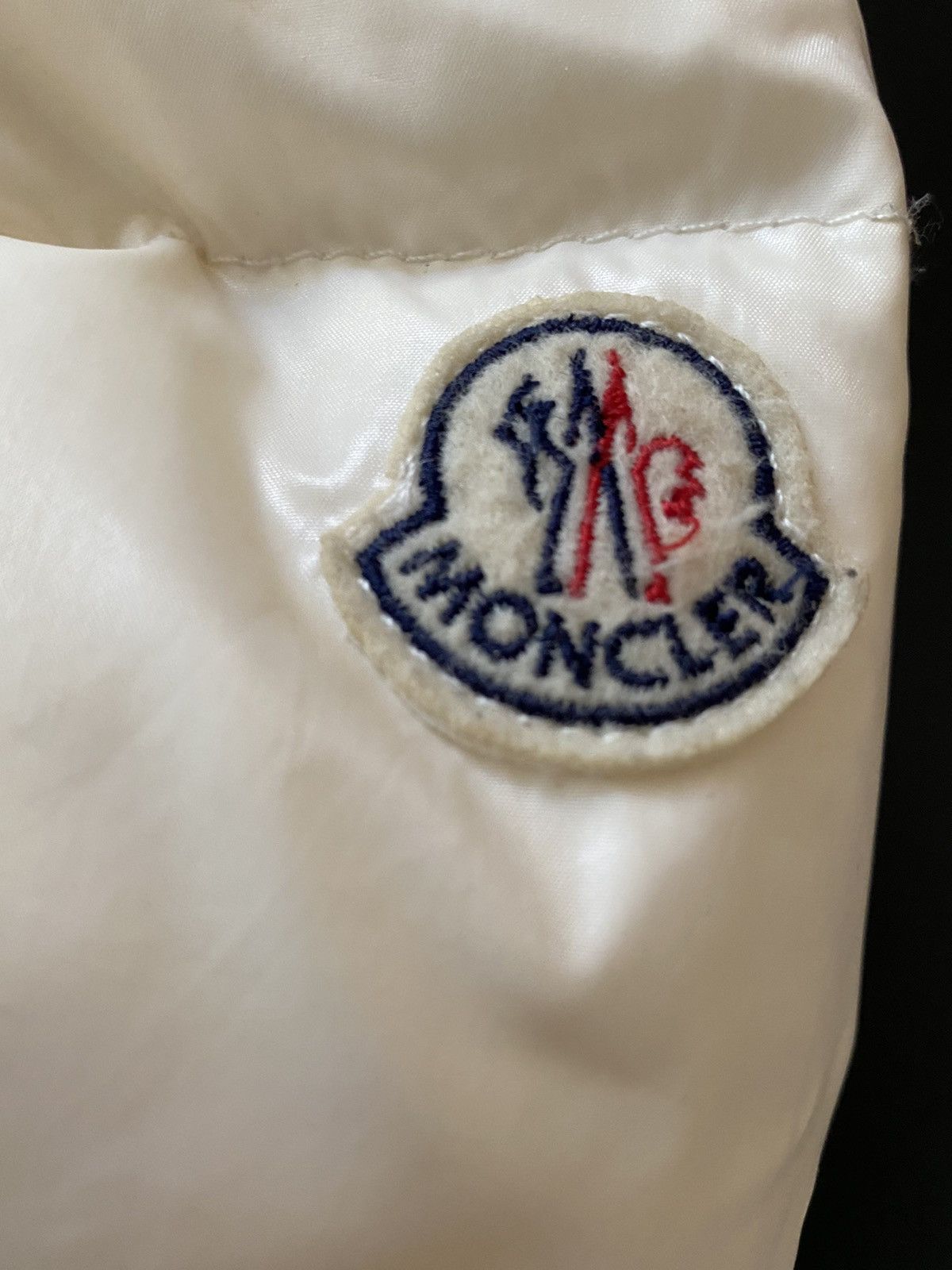 Moncler Moncler - White Grenoble Puffer Jacket (W) Size US S / EU 44-46 / 1 - 4 Thumbnail