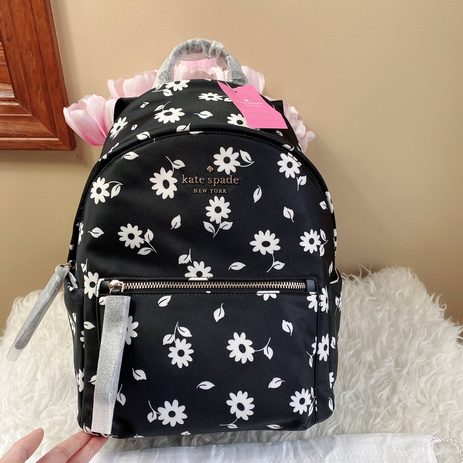 Kate Spade Chelsea Daisy Floral Print Medium Backpack Kate Spade Kate Spade chelsea daisy print medium backpack  main image 4