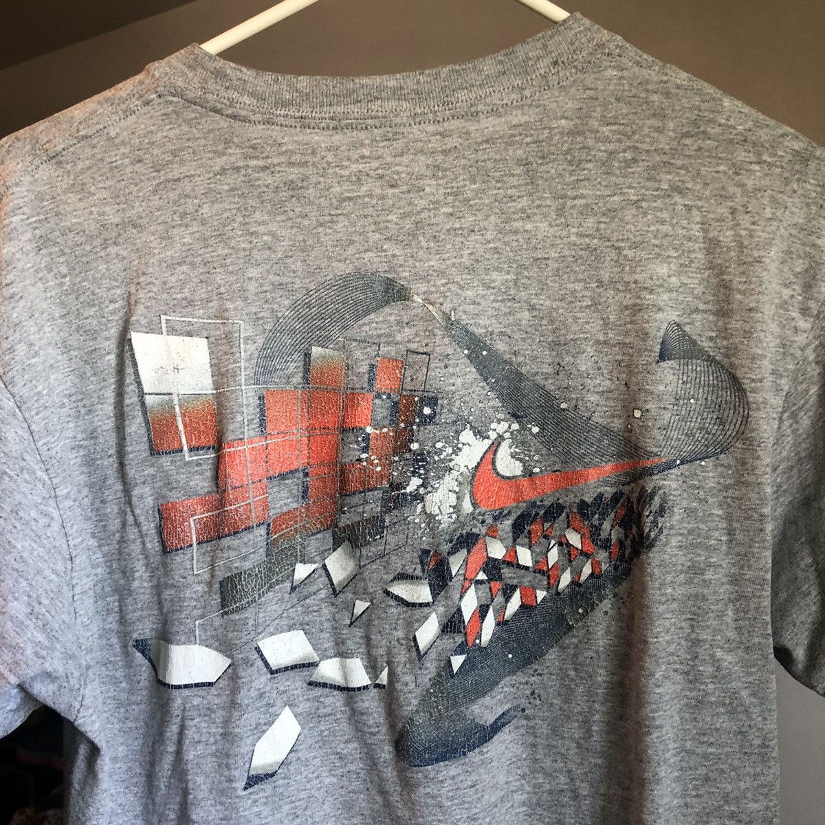 Nike Vintage 2000s Nike Swim Center Swoosh Faded Graphic Logo Tee Size US M / EU 48-50 / 2 - 1 Thumbnail