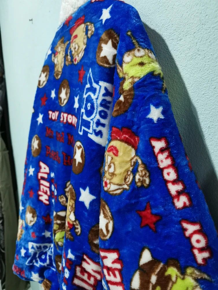 Disney Rare!!! Kimono Toy Story Full Print Size US L / EU 52-54 / 3 - 9 Thumbnail