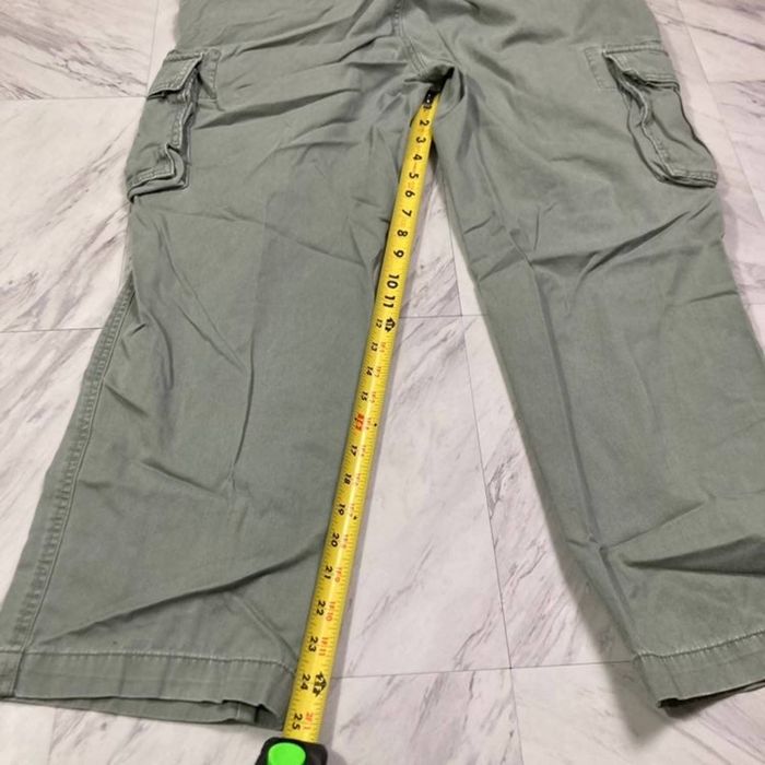 Roundtree & yorke cargo on sale pants