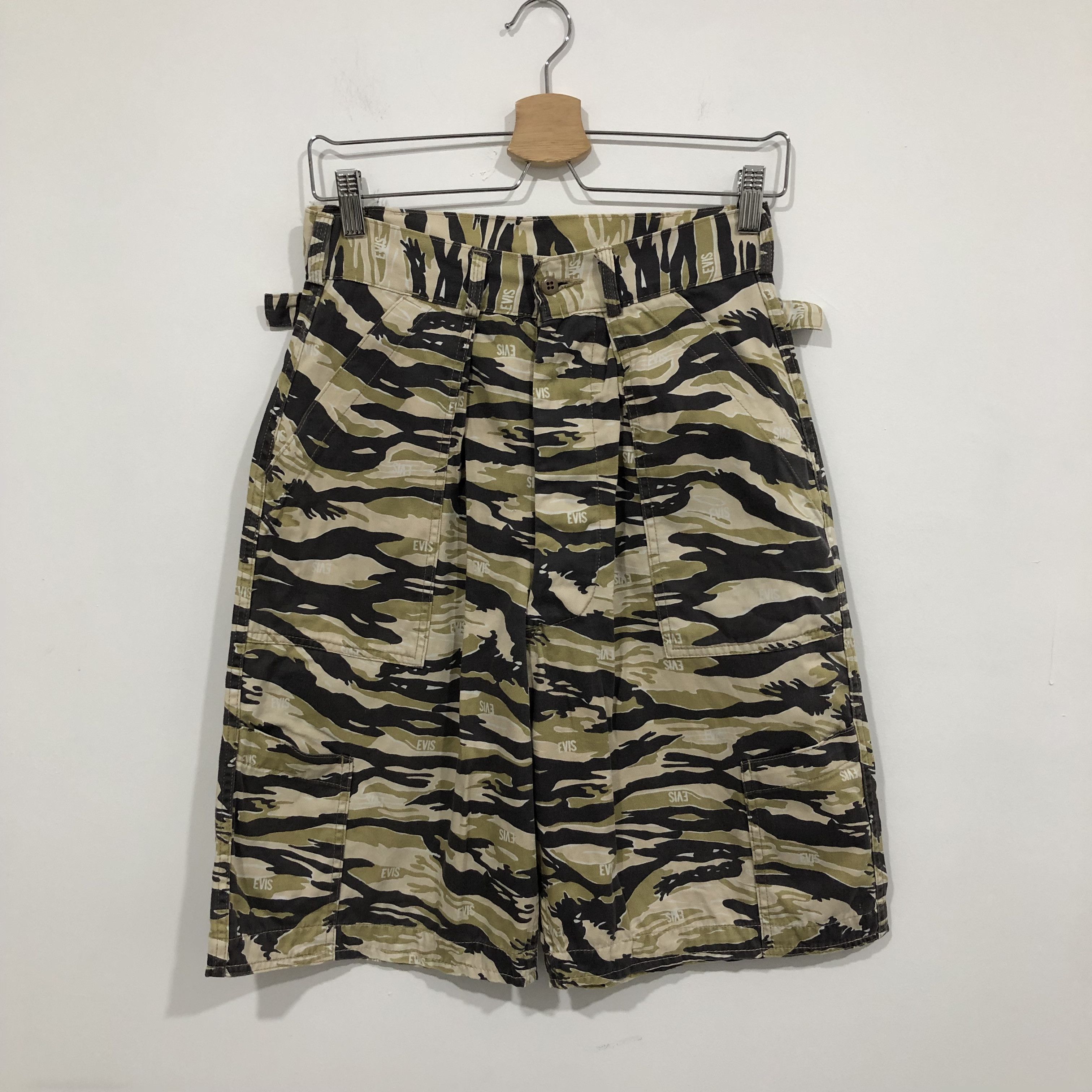 Japanese Brand Evis Tiger Camo Shorts Size US 27 - 1 Thumbnail