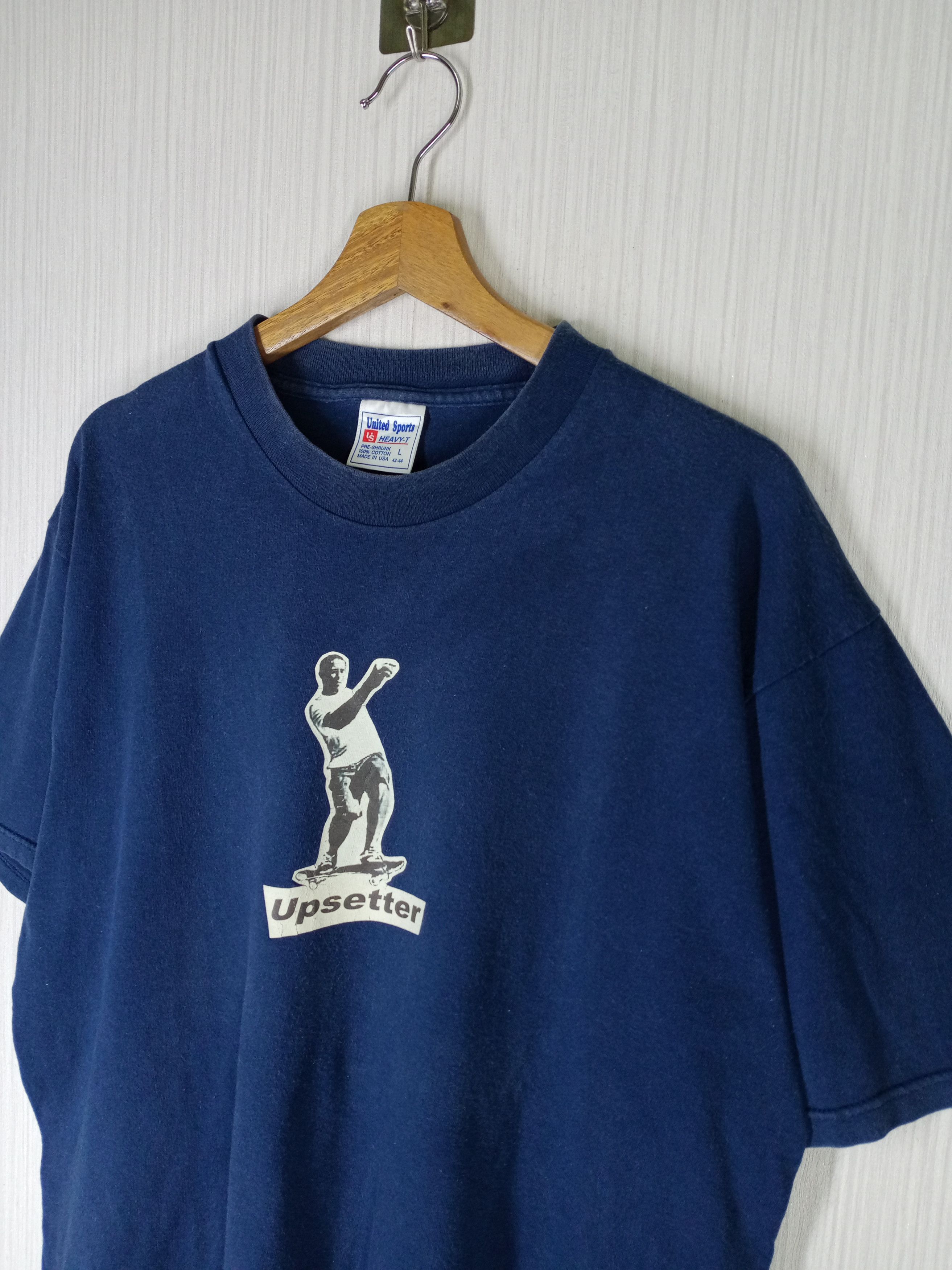 Hook-Ups Rare Vintage 90's Upsetter Skateboard Tshirt Size US L / EU 52-54 / 3 - 4 Thumbnail