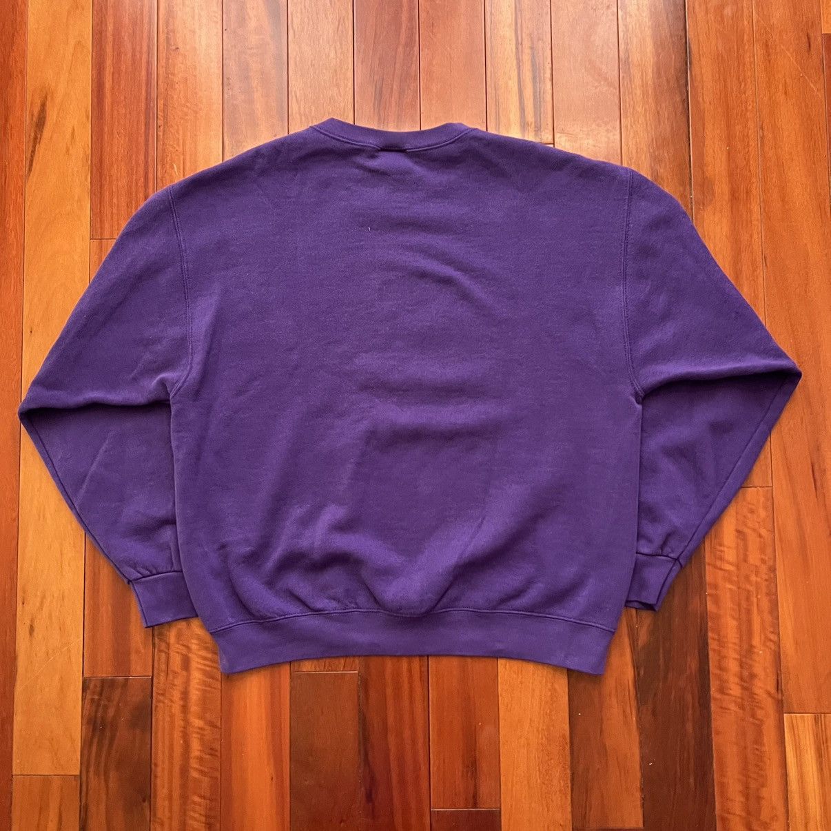 Vintage Vintage Winnie The Pooh Sweatshirt Size US M / EU 48-50 / 2 - 3 Thumbnail