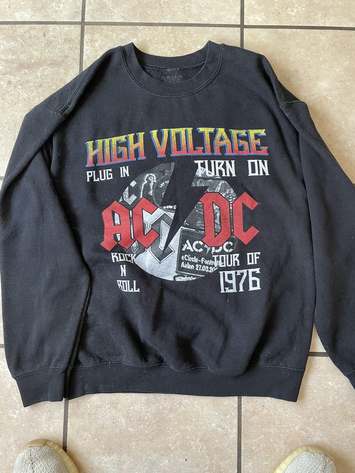 AC/DC × Vintage Vintage AC/DC 1976 Tour Remake Sweatshirt | Grailed