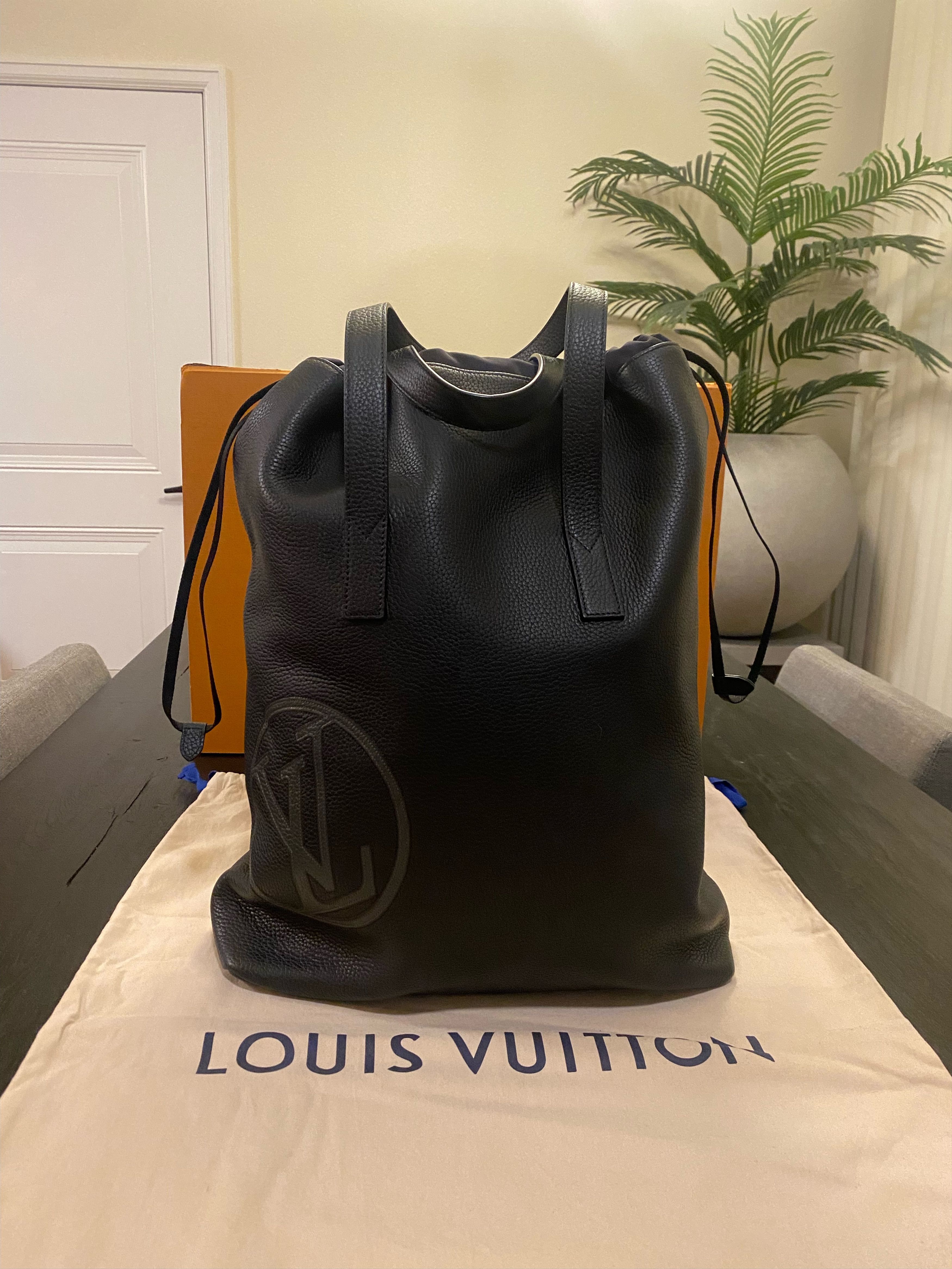 Louis Vuitton Authentic Louis Vuitton Sheron Barber Mickey Mouse