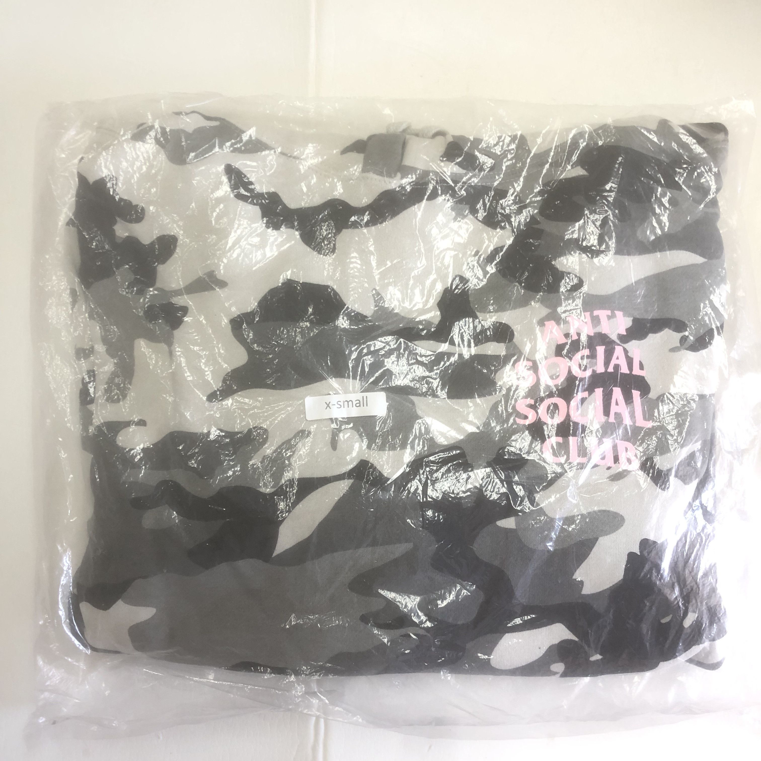Anti Social Social Club DS Pink ASSC Not Gildan Frozen Snow camo hoodie FTP FOG BAPE Size US XS / EU 42 / 0 - 2 Thumbnail