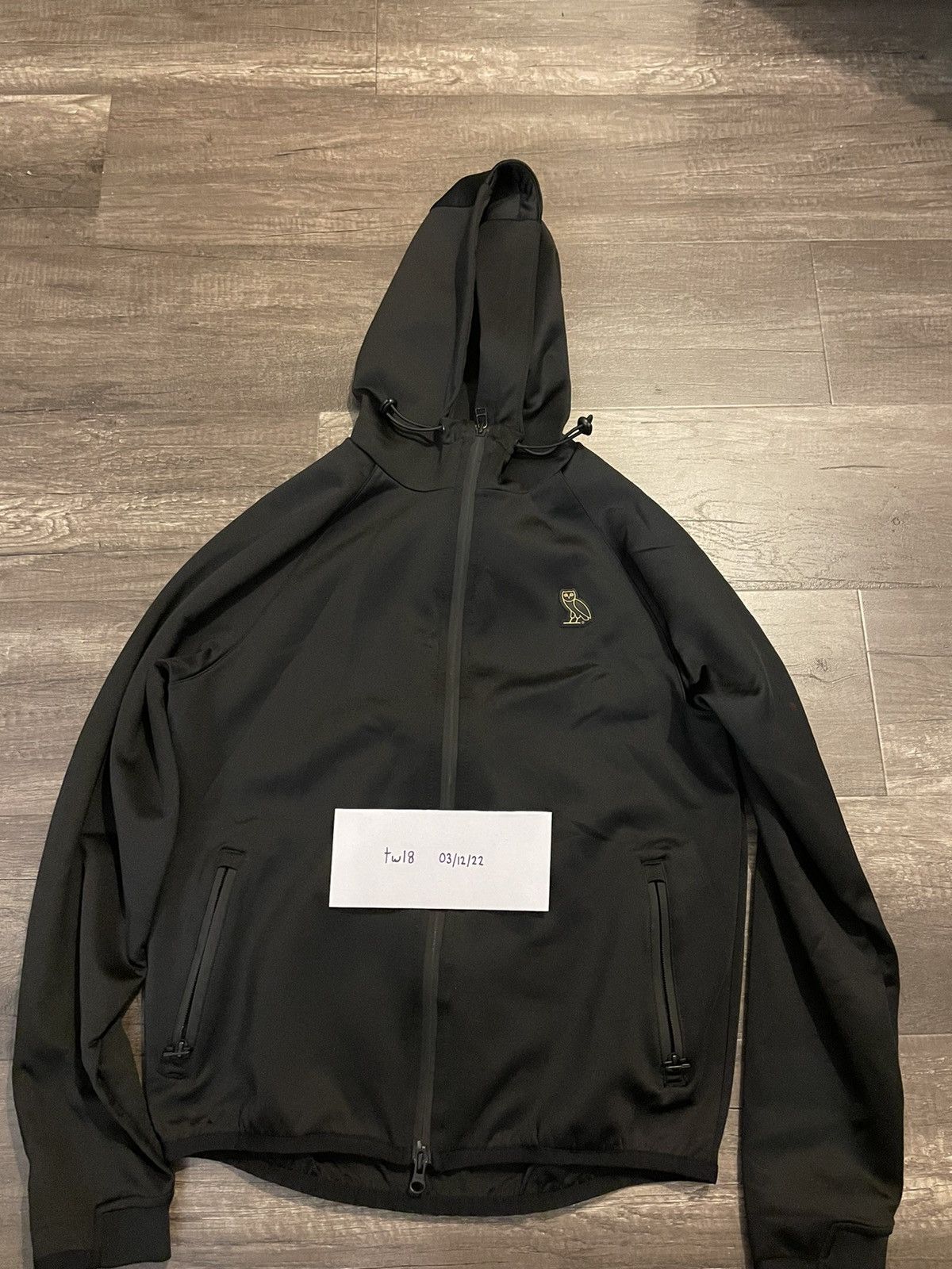 Ovo essentials best sale interlock zip hoodie
