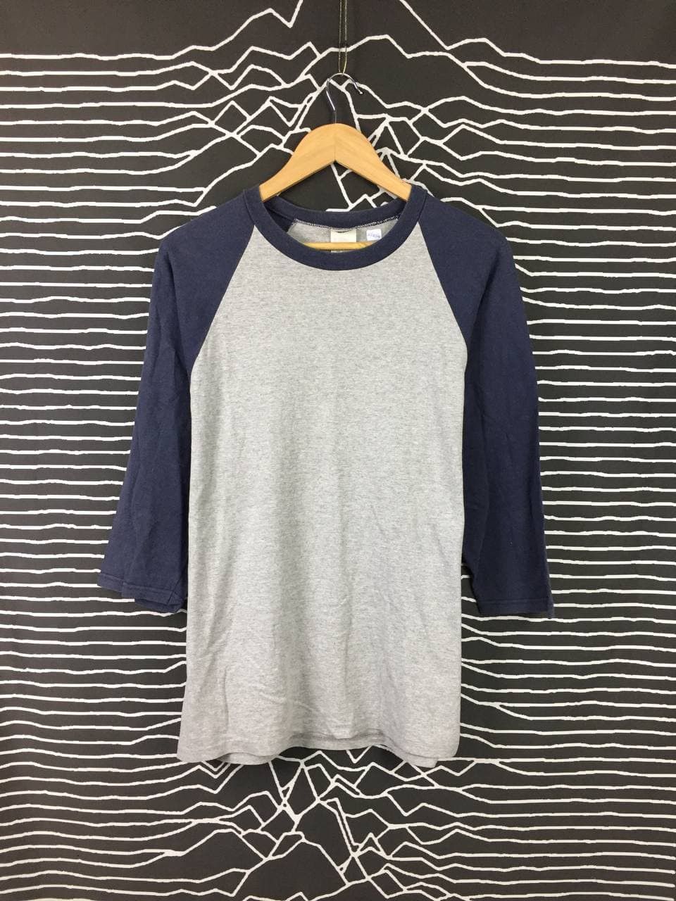 Anvil Vtg Anvil Raglan 3 Quarter Jersey 3Q Tshirt Size US M / EU 48-50 / 2 - 1 Thumbnail