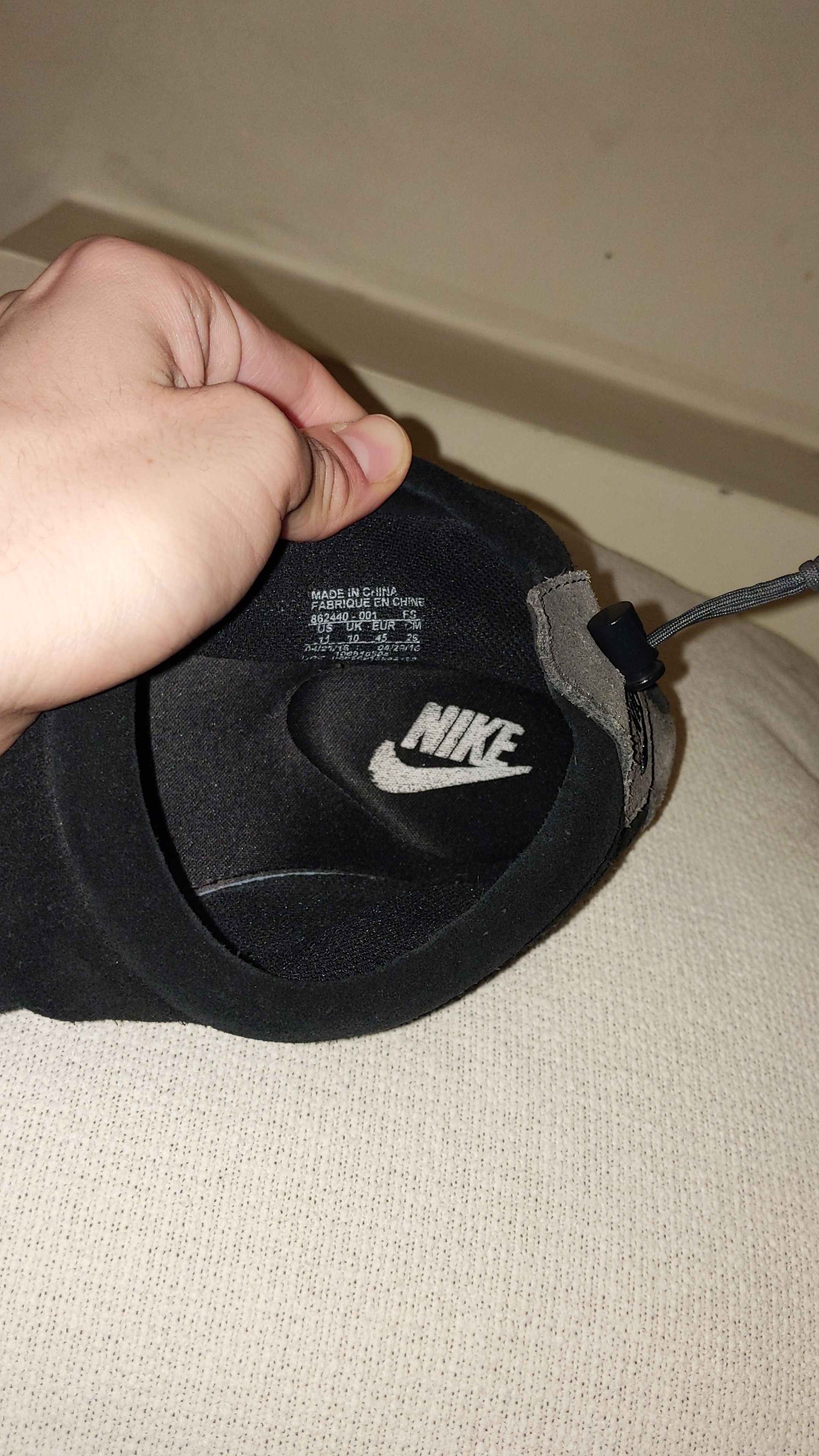 Nike Air Moc Size US 12 / EU 45 - 3 Thumbnail