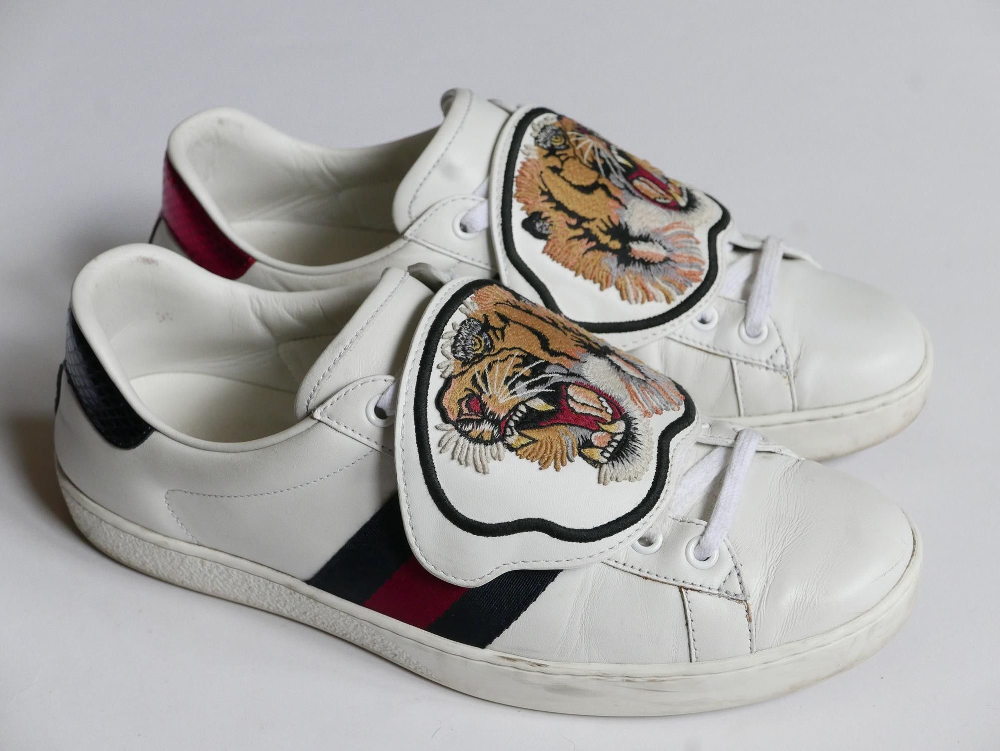 Gucci sneakers tiger on sale patch