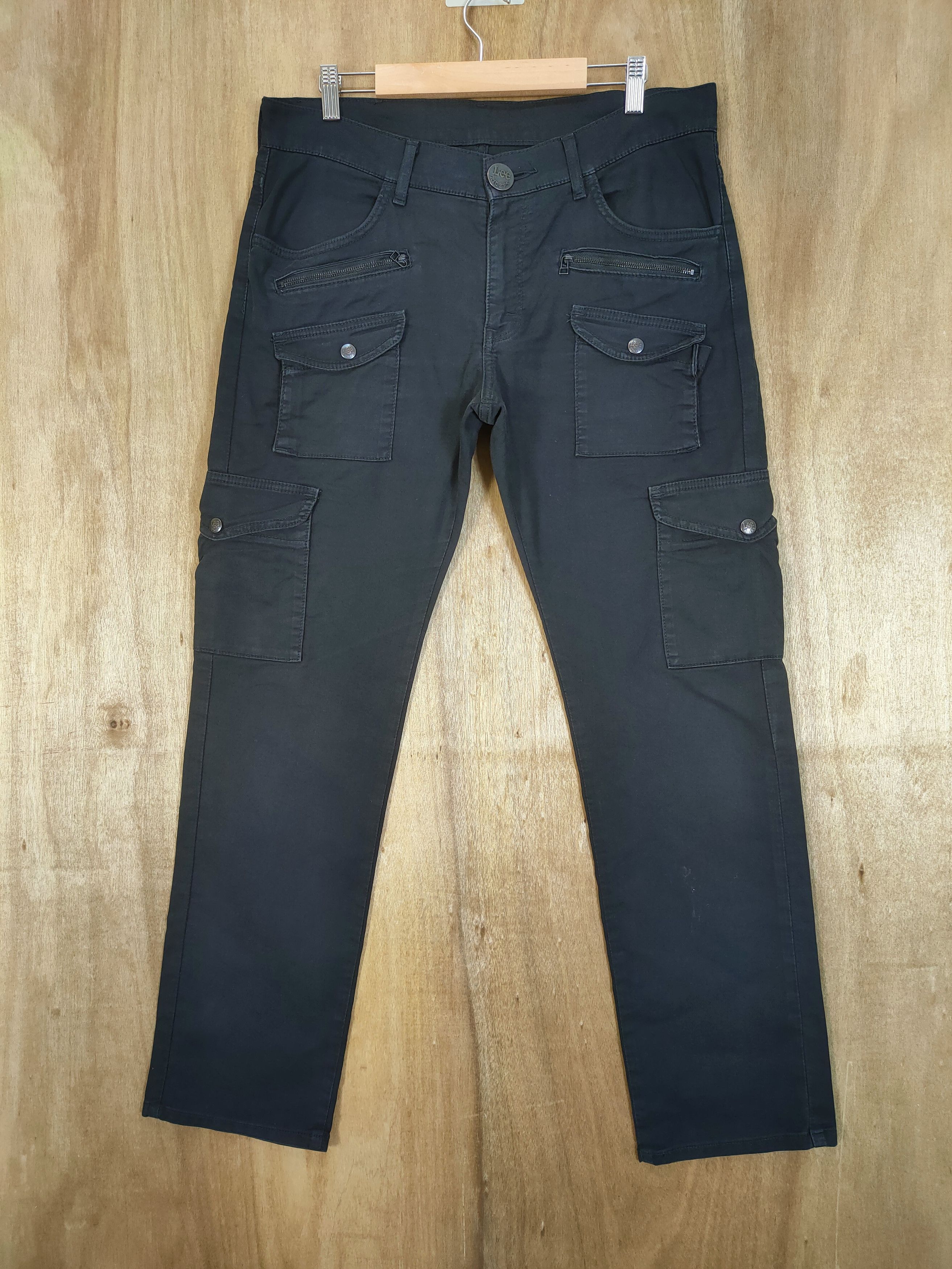 image of Vintage Lee Rider Cargo Pants Multipocket Tactical in Black, Men's (Size 33)