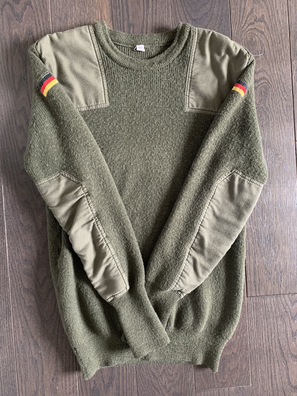 Vintage Vintage German Military Knit sweater Size US L / EU 52-54 / 3 - 1 Thumbnail