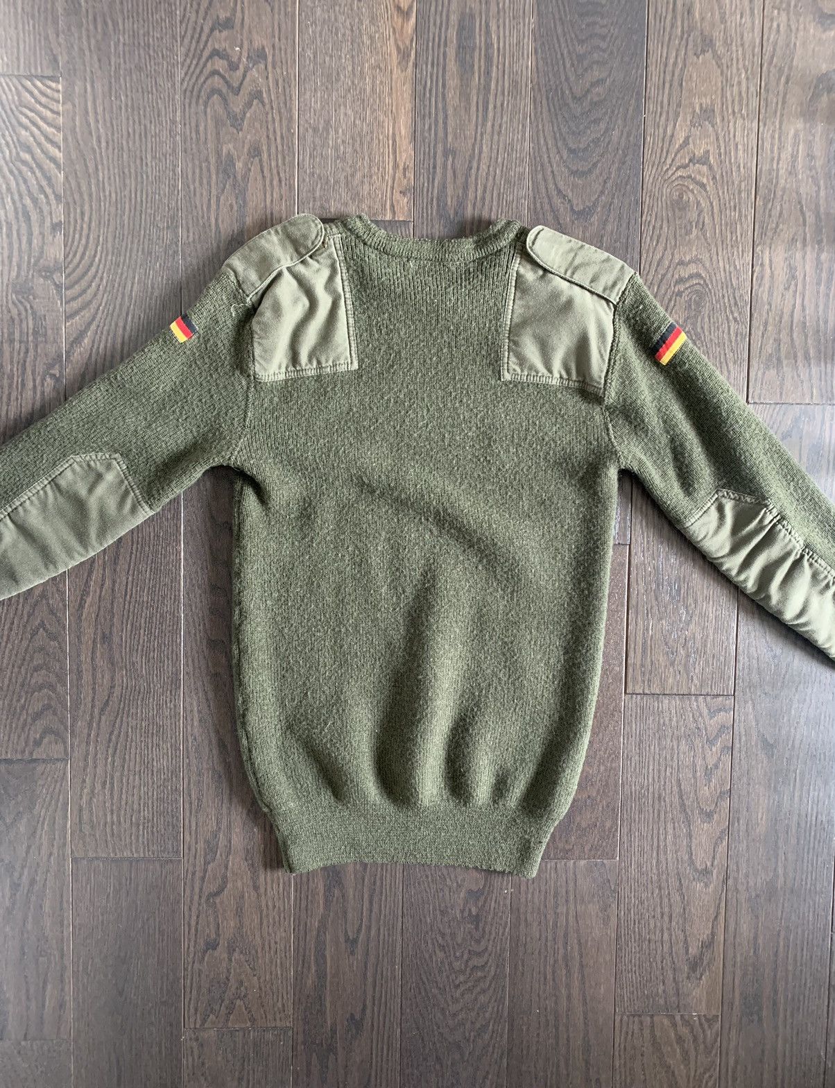 Vintage Vintage German Military Knit sweater Size US L / EU 52-54 / 3 - 3 Thumbnail