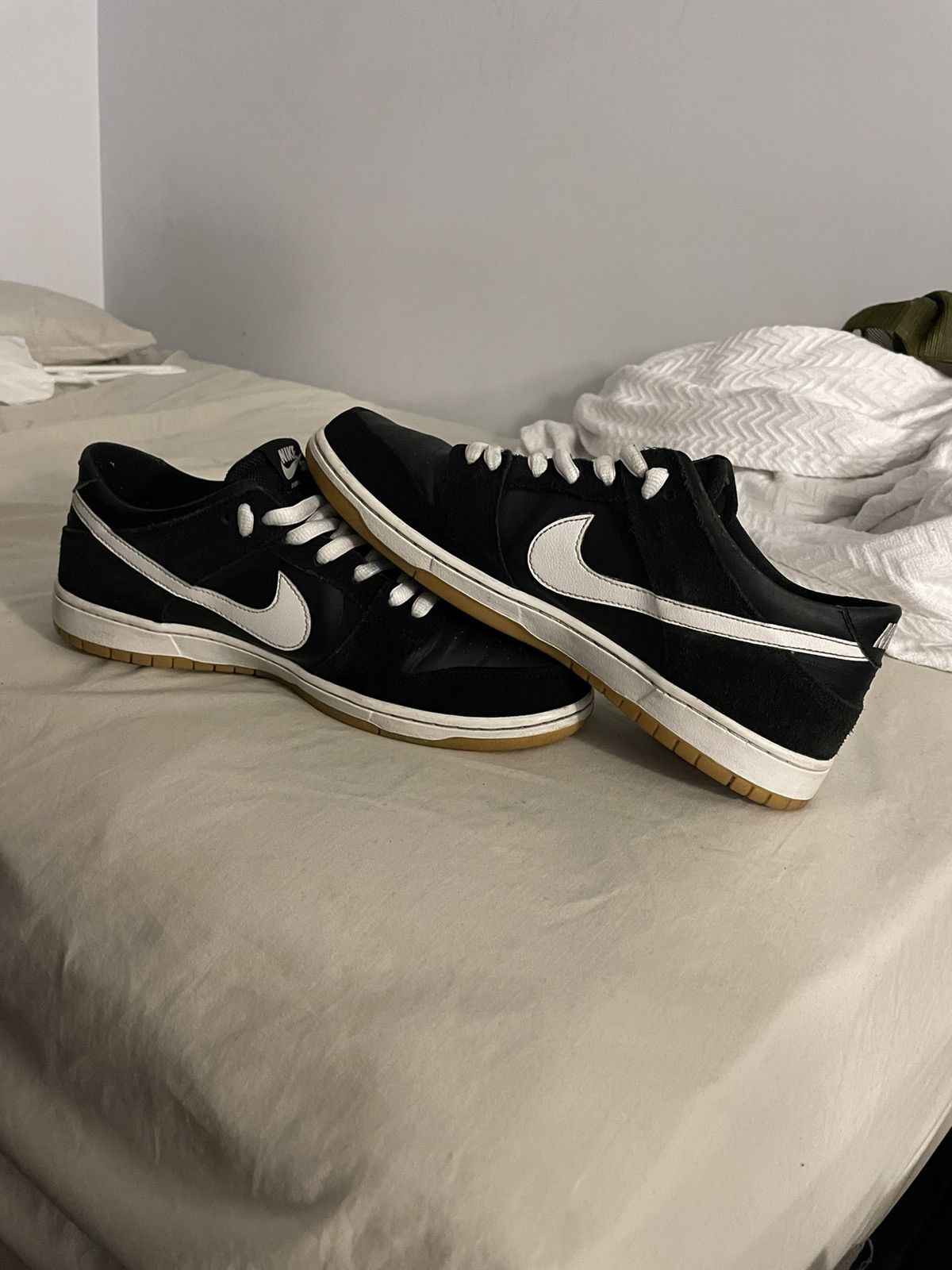 Nike Nike SB Dunk Low black/white Size US 12 / EU 45 - 6 Thumbnail