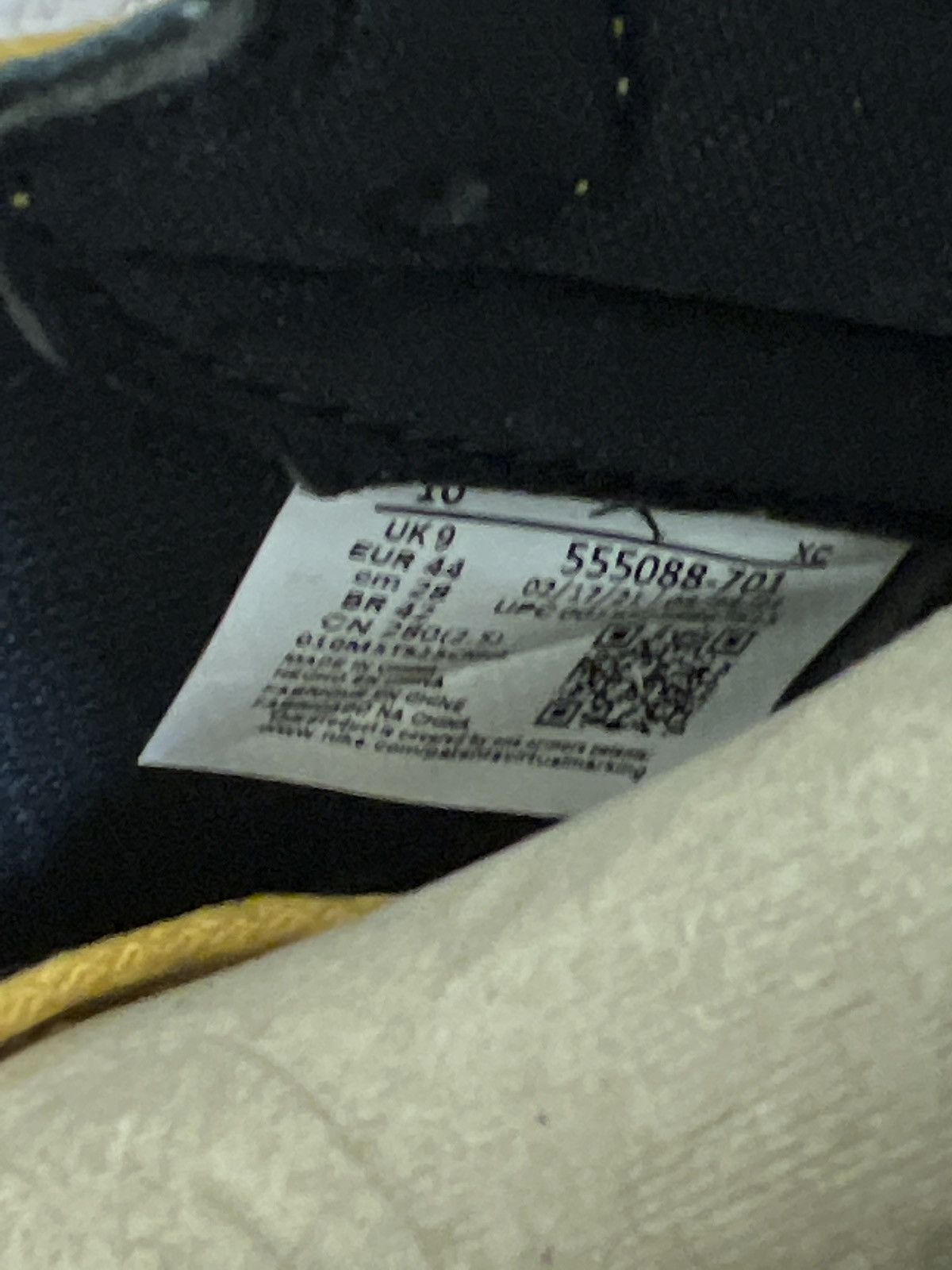 Jordan Brand Air Jordan 1 Retro High OG Pollen Size US 10 / EU 43 - 4 Thumbnail