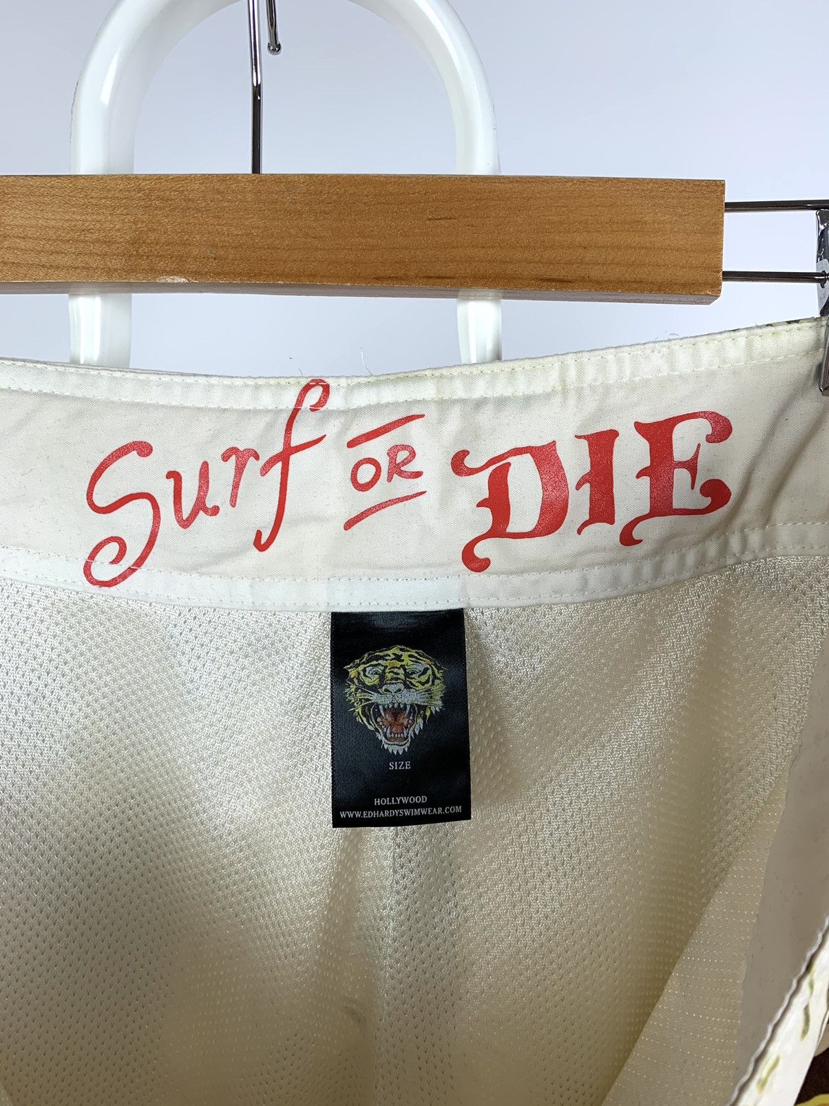 Christian Audigier Vintage Ed Hardy Tiger Logo Swimming Shorts Size US 33 - 15 Thumbnail