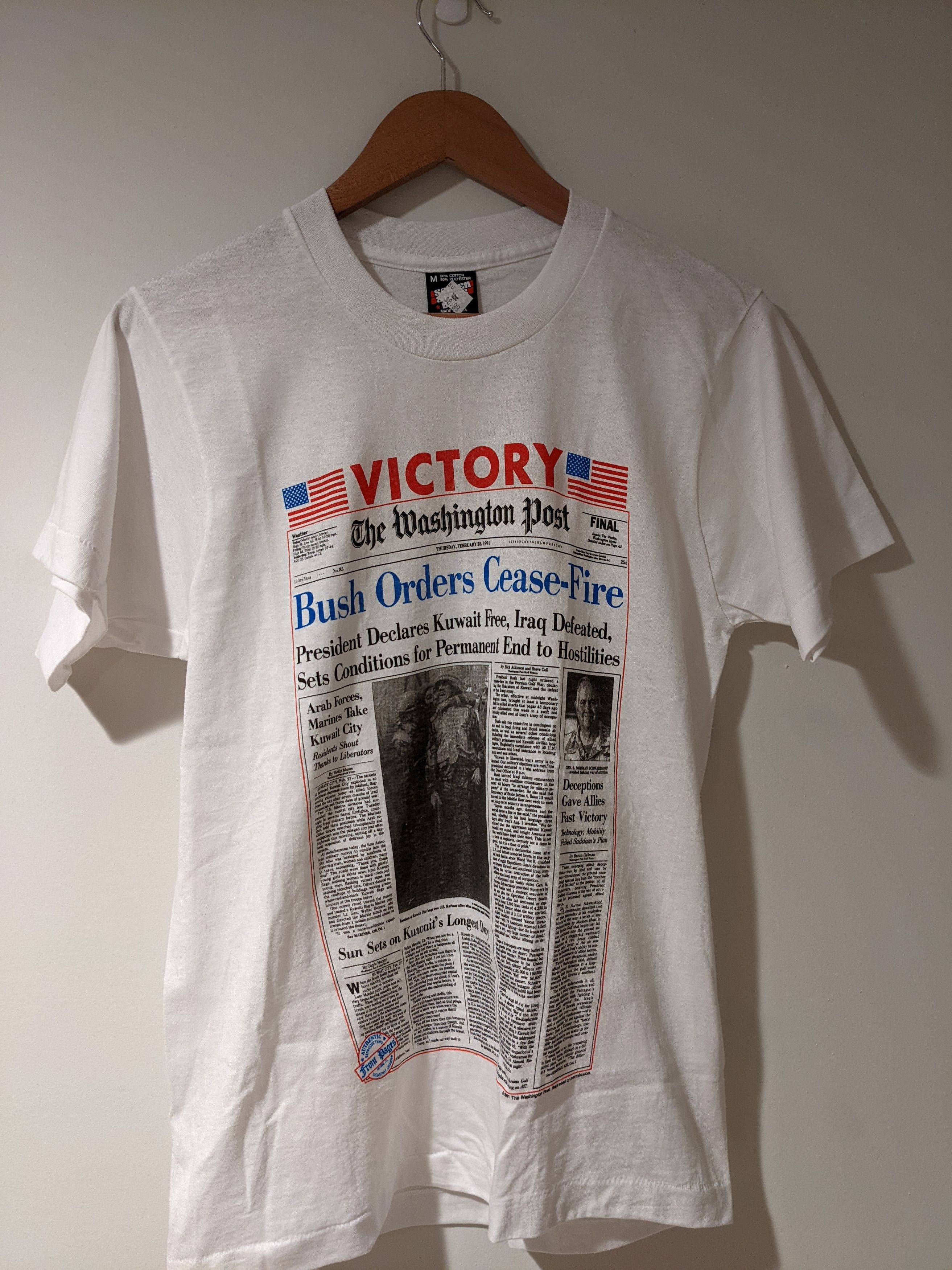 Vintage Vintage 1991 The Washington Post Bush Orders Cease Fire Tee Size US M / EU 48-50 / 2 - 1 Thumbnail