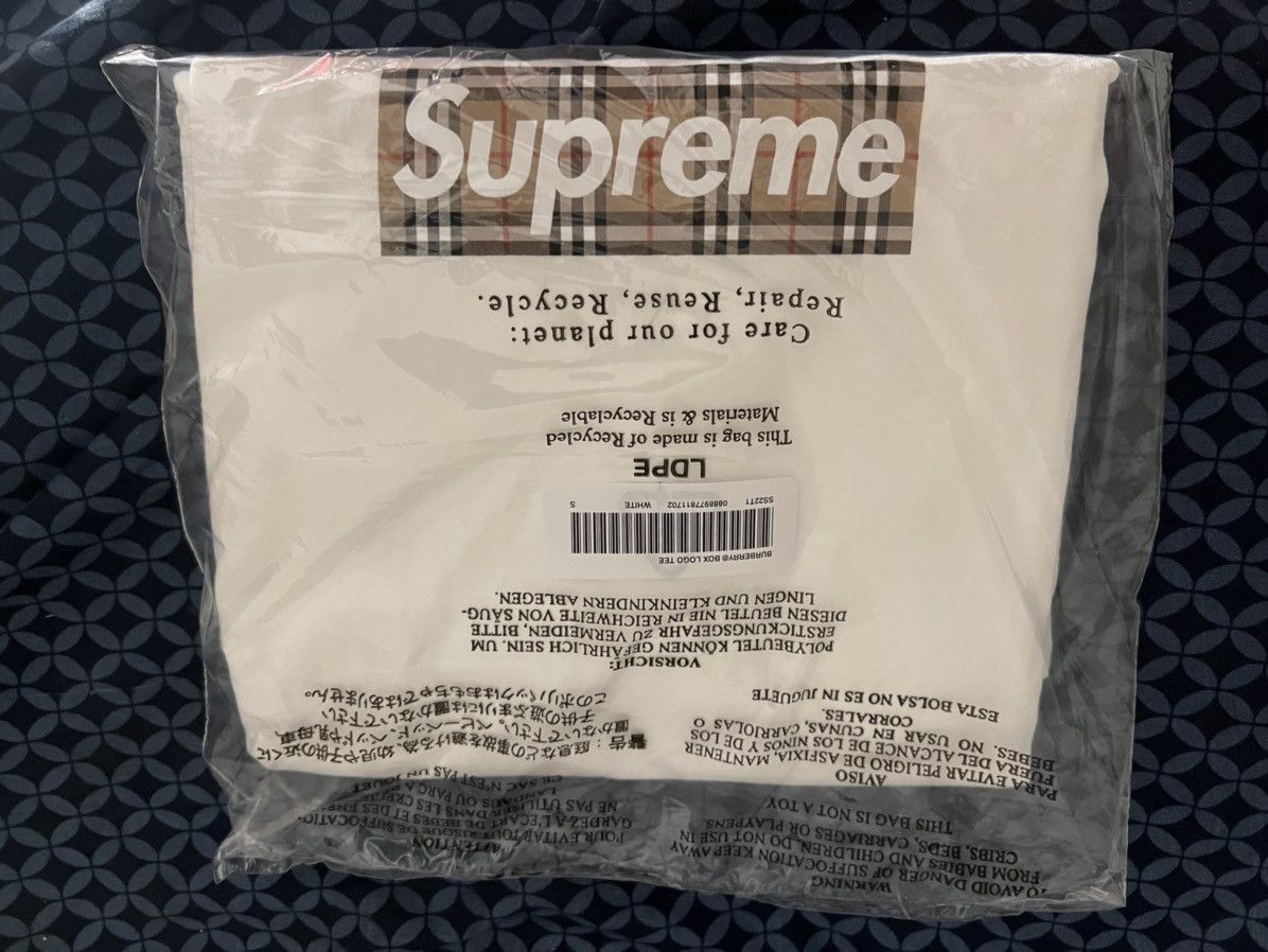 Supreme Burberry Box Logo Tee Tshirt White Small NEW IN HAND