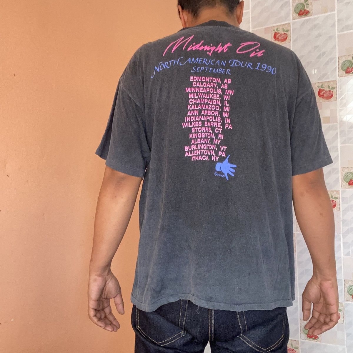 Band Tees × Brockum × Vintage Vintage 1990 Midnight Oil - Blue Sky Mining Size US XL / EU 56 / 4 - 2 Thumbnail
