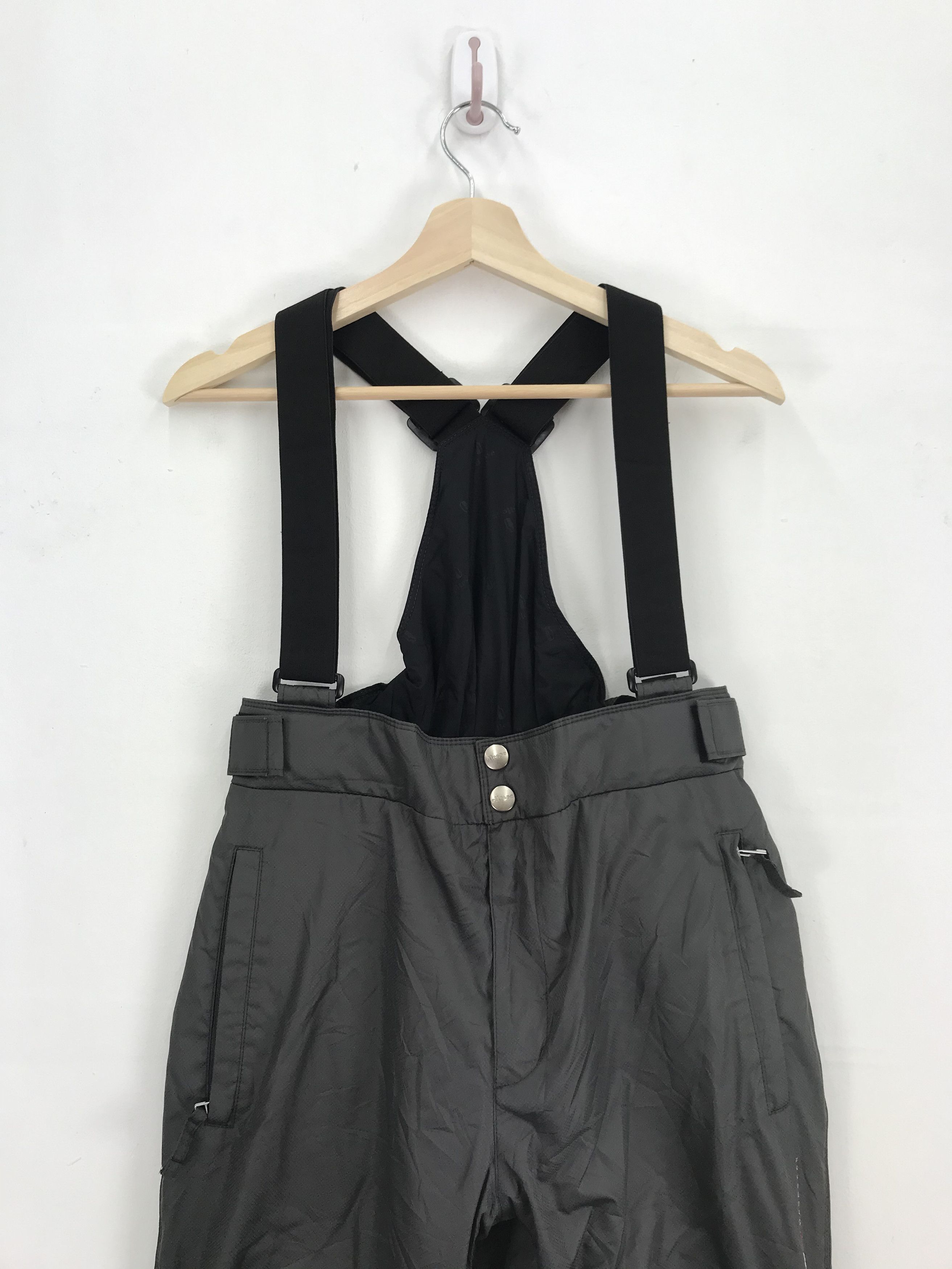 Japanese Brand Japanese Jumpsuit Ski Wear Snowboards Ski Overall Pants Size US 30 / EU 46 - 3 Thumbnail