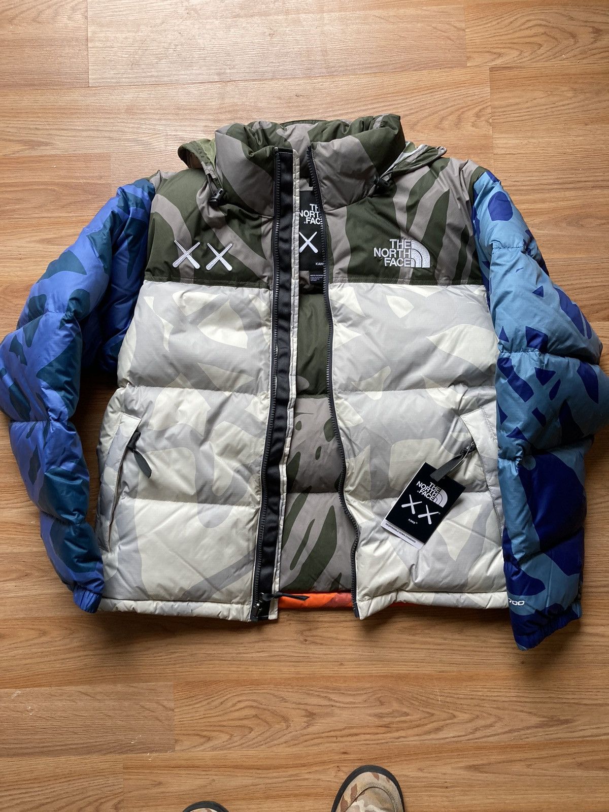 Kaws × The North Face KAWS x TNF 1996 Nuptse The North Face Jacket Moonlight Ivory Size US M / EU 48-50 / 2 - 6 Thumbnail