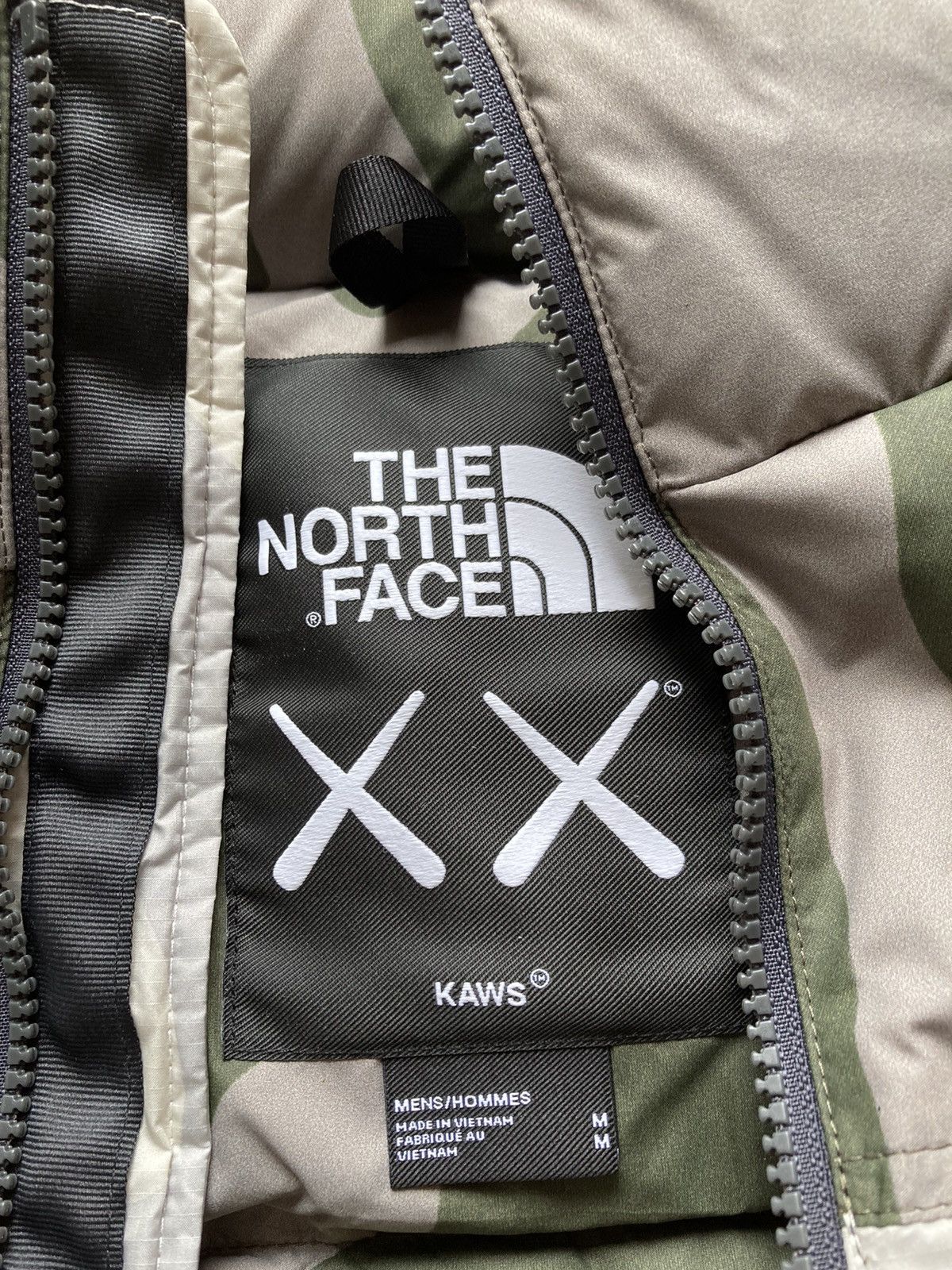 Kaws × The North Face KAWS x TNF 1996 Nuptse The North Face Jacket Moonlight Ivory Size US M / EU 48-50 / 2 - 3 Thumbnail