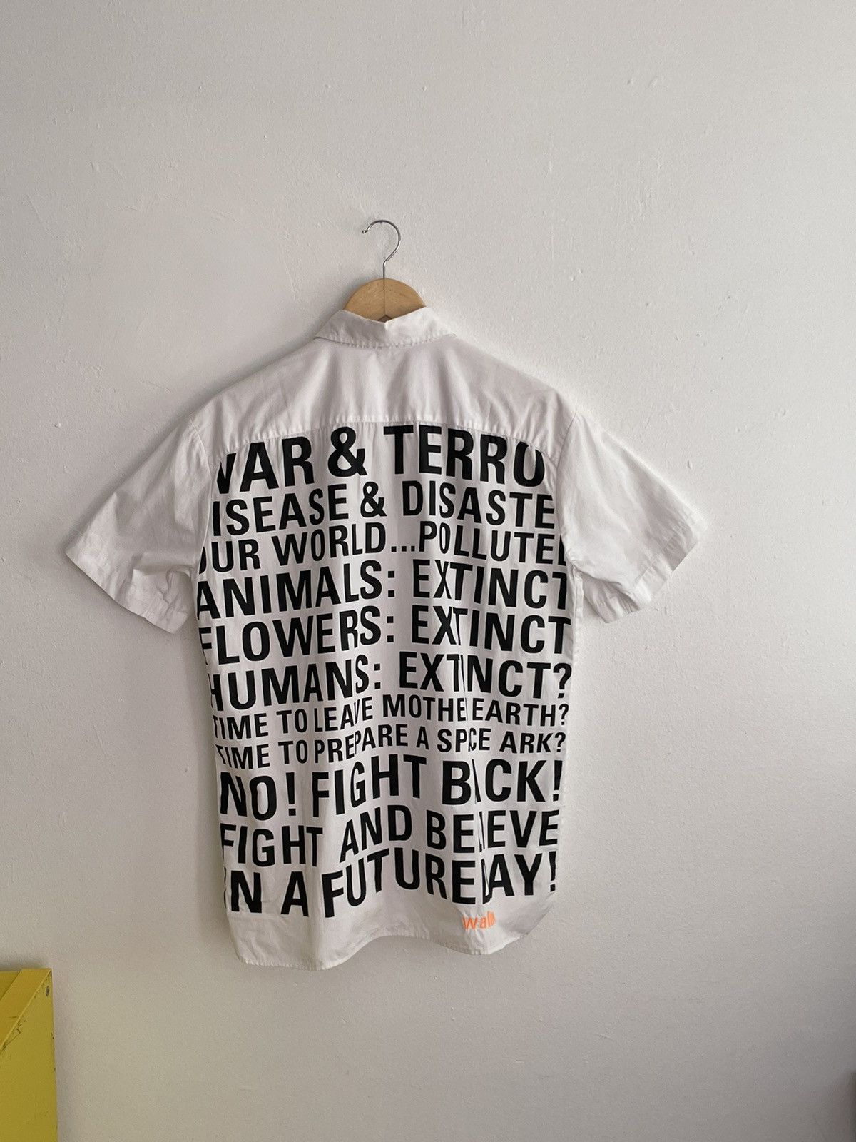 Walter Van Beirendonck Walter Van Beirendonck Futureday short sleeve button-up Size US M / EU 48-50 / 2 - 6 Thumbnail