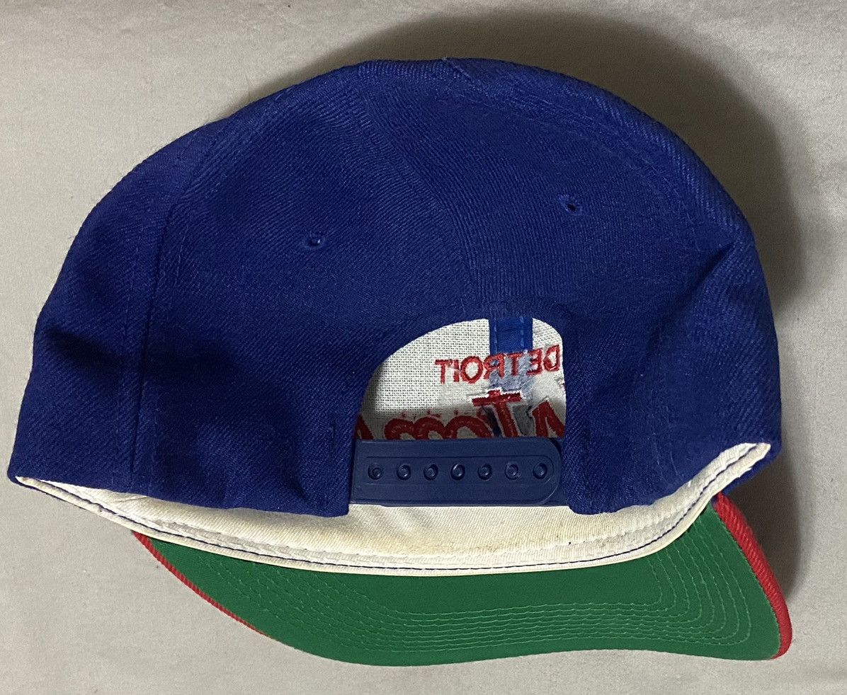 Sports Specialties Vintage SnapBack hat Detroit Pistons