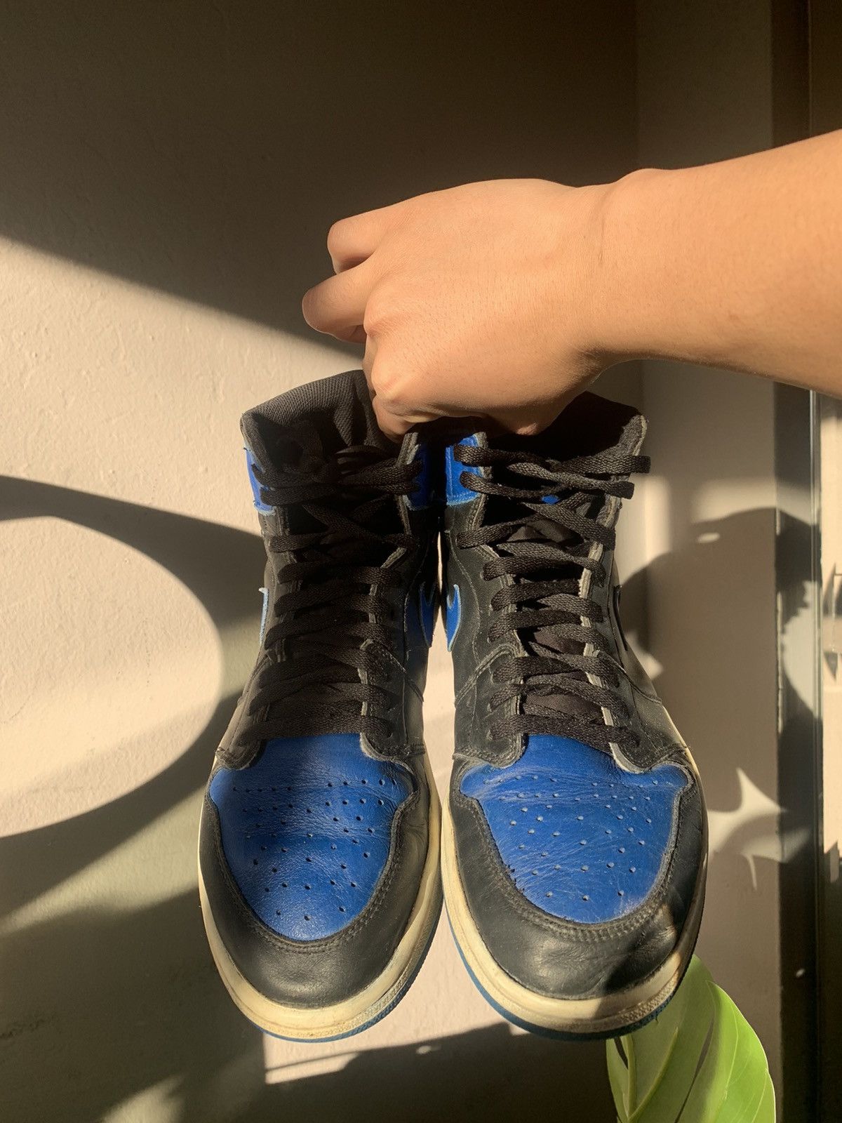 Jordan Brand × Nike Air Jordan 1 Retro High OG 2017 Royal 2017 Size US 11 / EU 44 - 3 Thumbnail