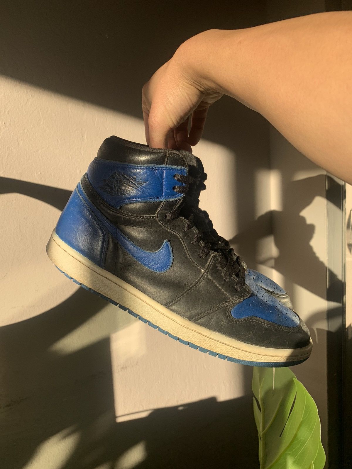 Jordan Brand × Nike Air Jordan 1 Retro High OG 2017 Royal 2017 Size US 11 / EU 44 - 1 Thumbnail