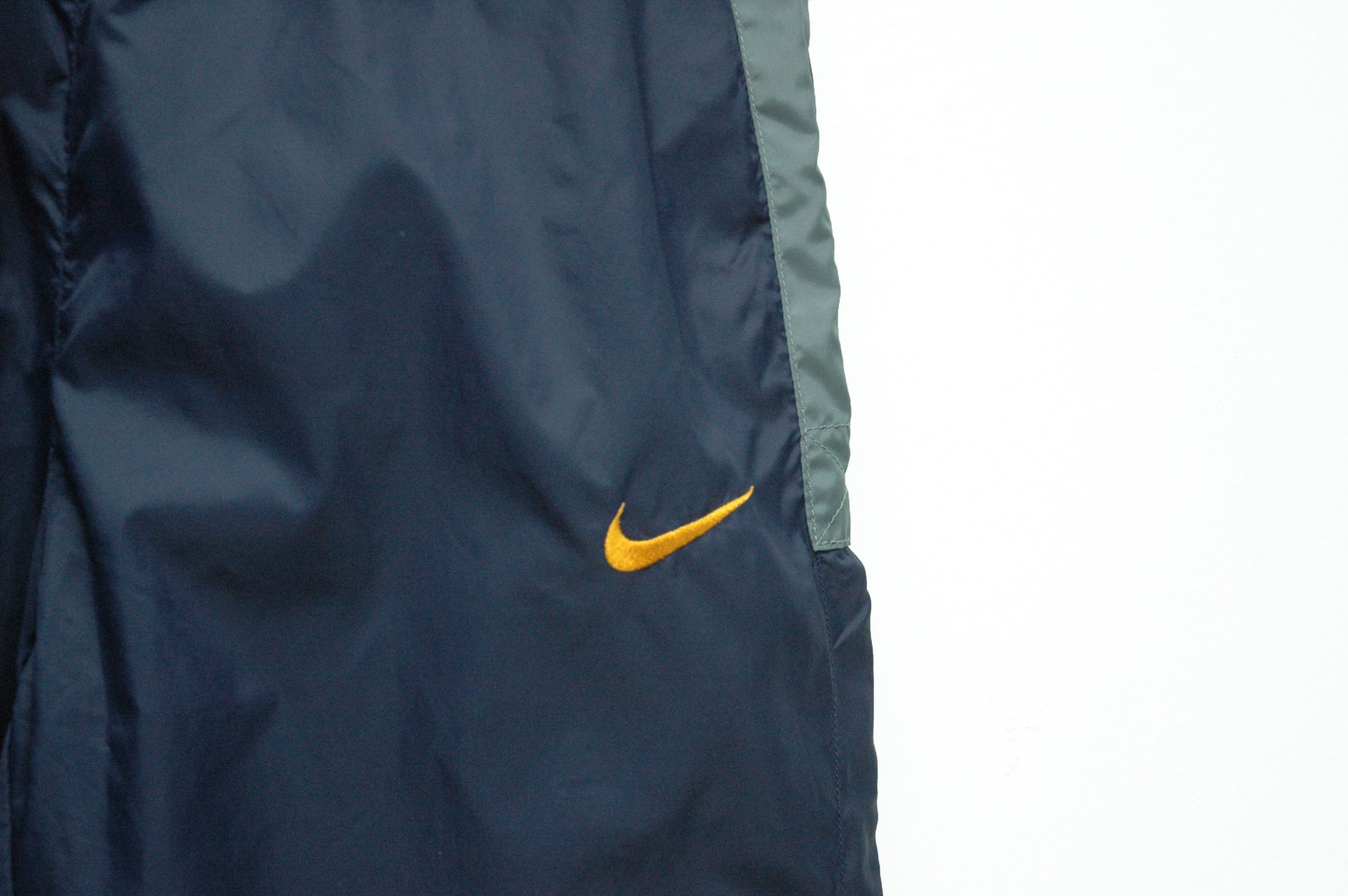 Nike Vintage 90s Nike Suit Sportwear Big Swoosh Size US L / EU 52-54 / 3 - 13 Thumbnail