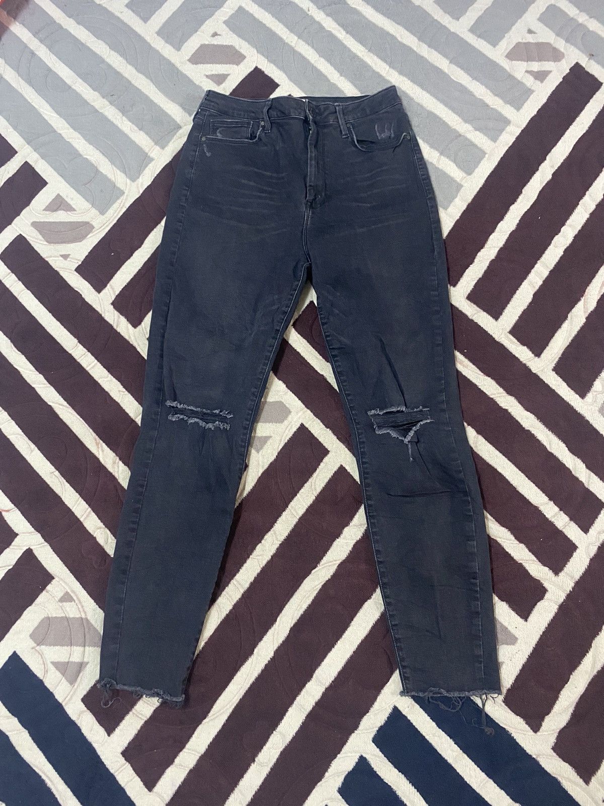 Forever 21 Black Faded ripped skinny denim